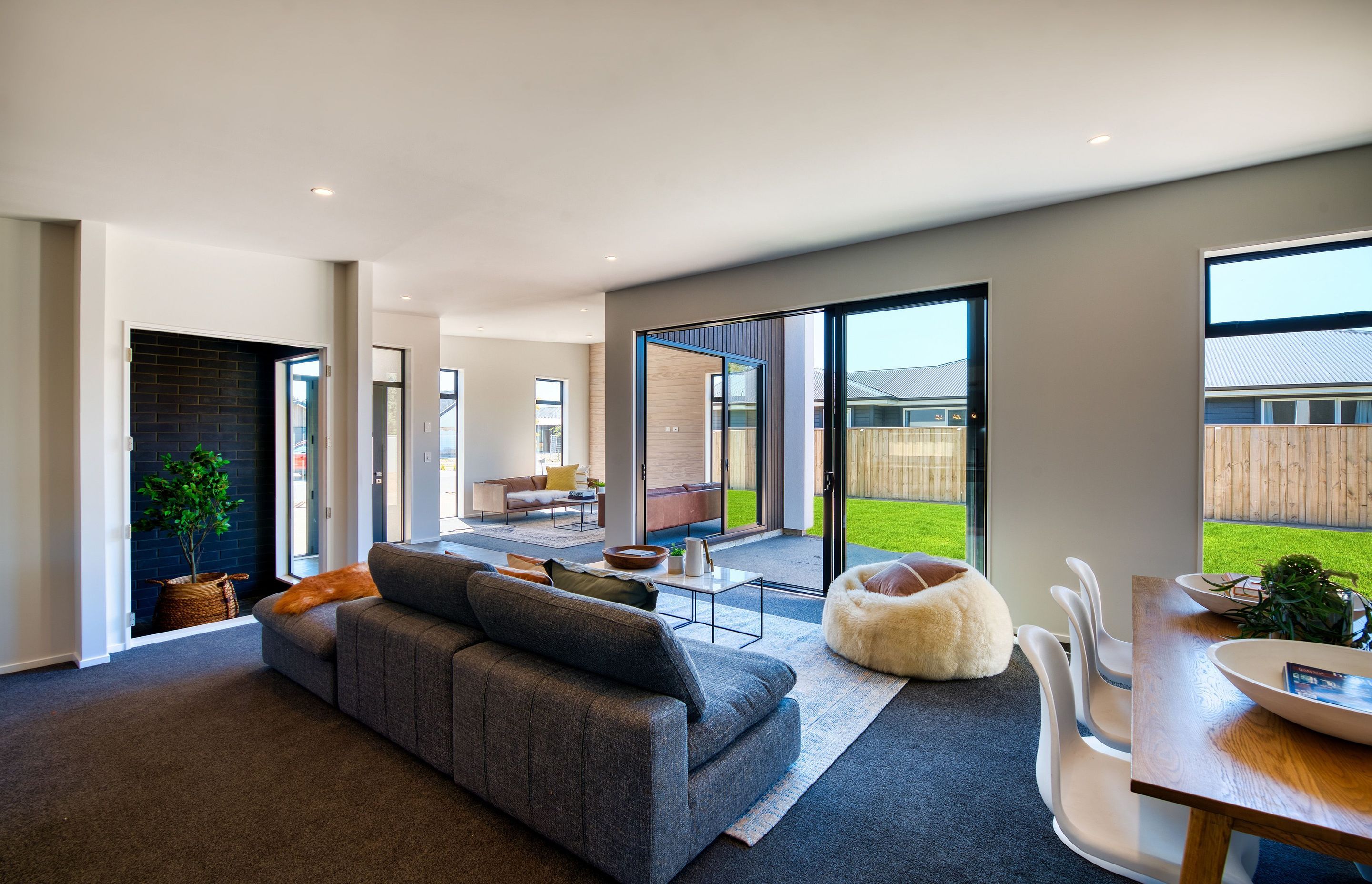 Spacious Open Plan Family Home, Subdivision