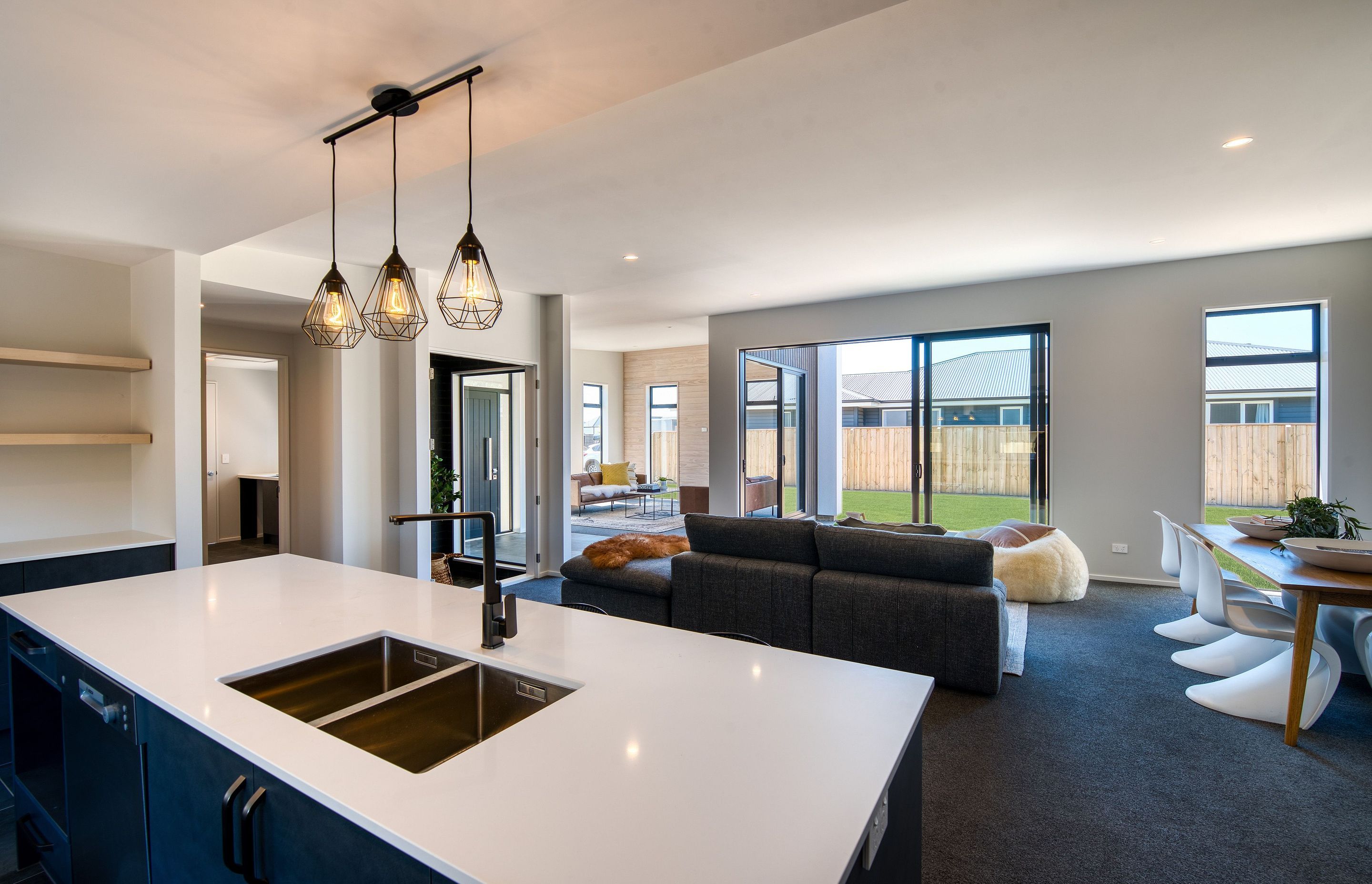 Spacious Open Plan Family Home, Subdivision