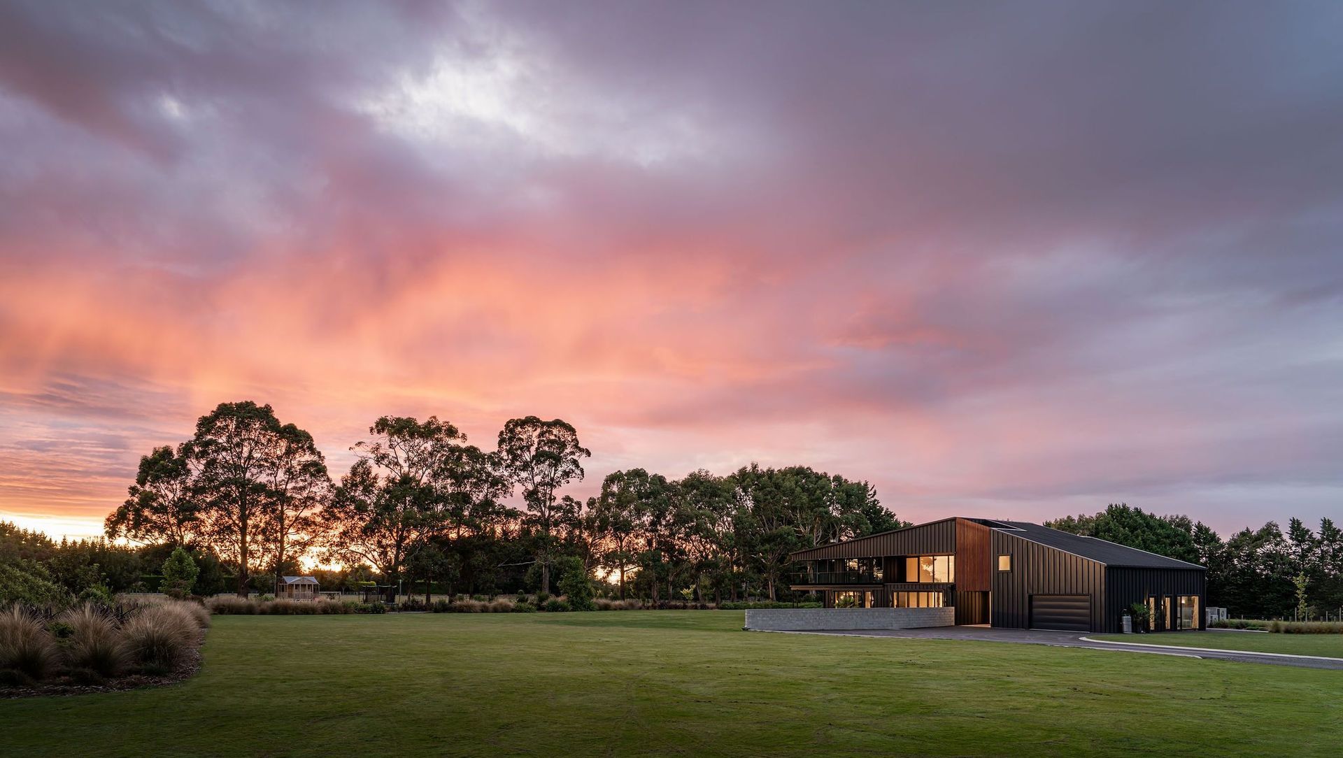 Invercargill House banner