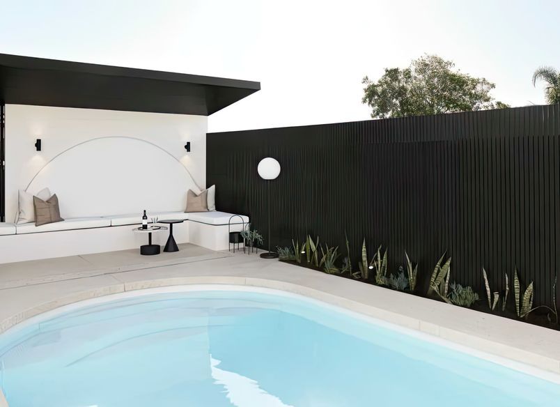 Design Duo Twin Off - Lysandra - concrete concealed pool cover