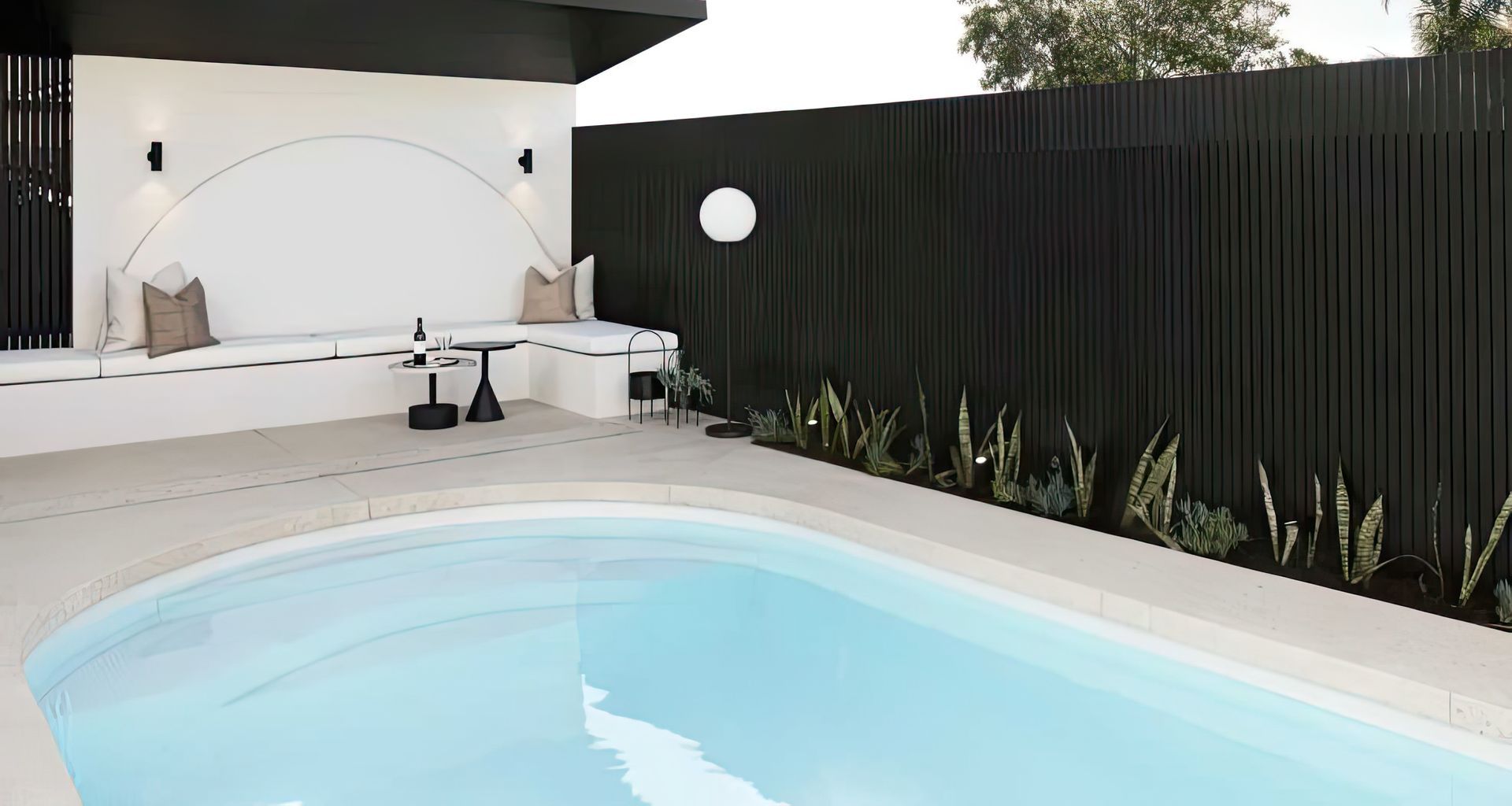 Design Duo Twin Off - Lysandra - concrete concealed pool cover banner