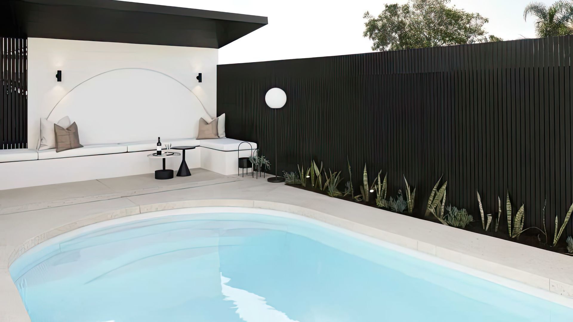 Design Duo Twin Off - Lysandra - concrete concealed pool cover banner