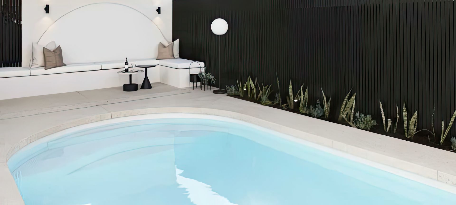 Design Duo Twin Off - Lysandra - concrete concealed pool cover banner