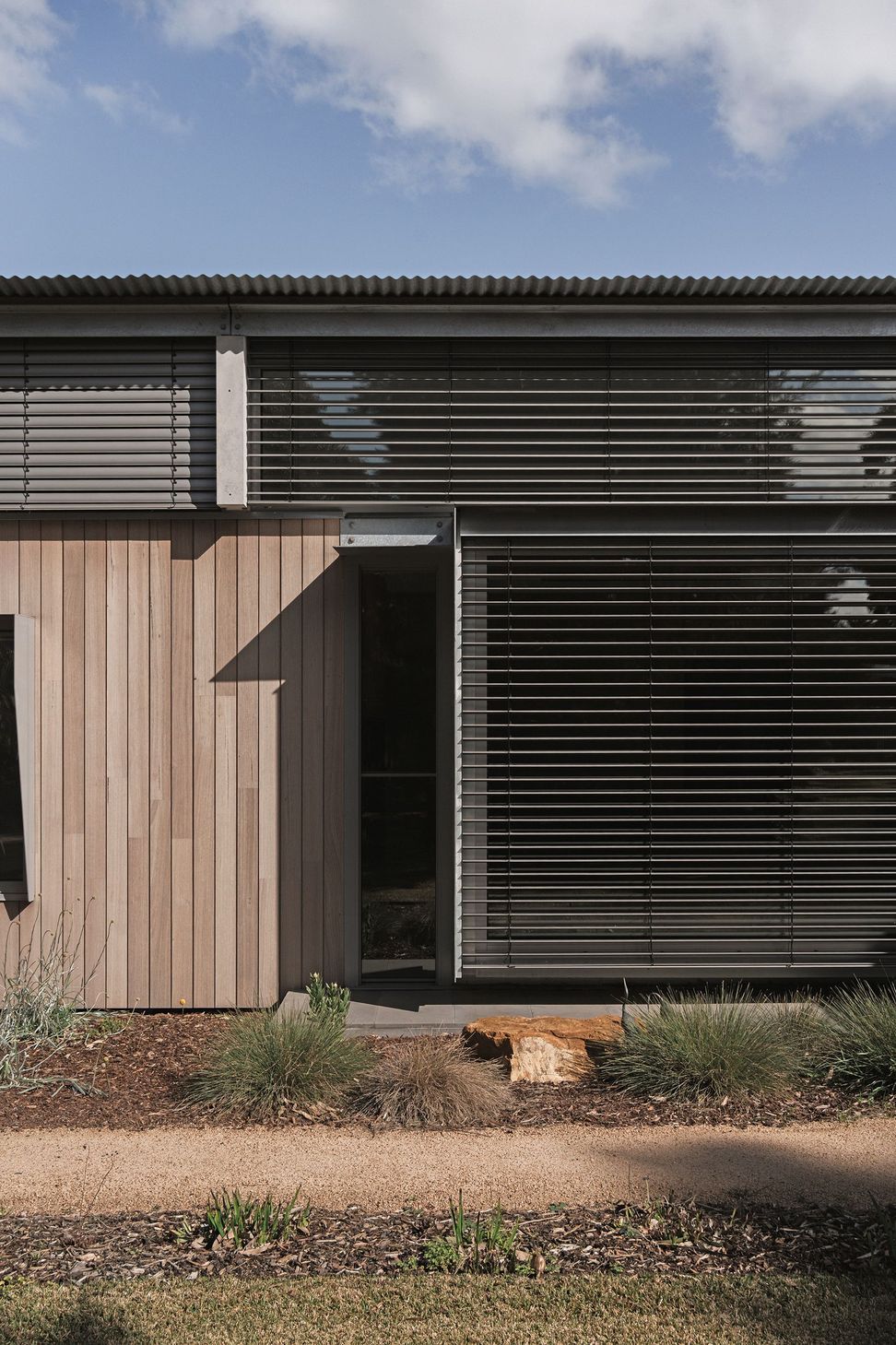 Shade-Factor-Forest-Road-House-low-res-14-RCedit.jpg