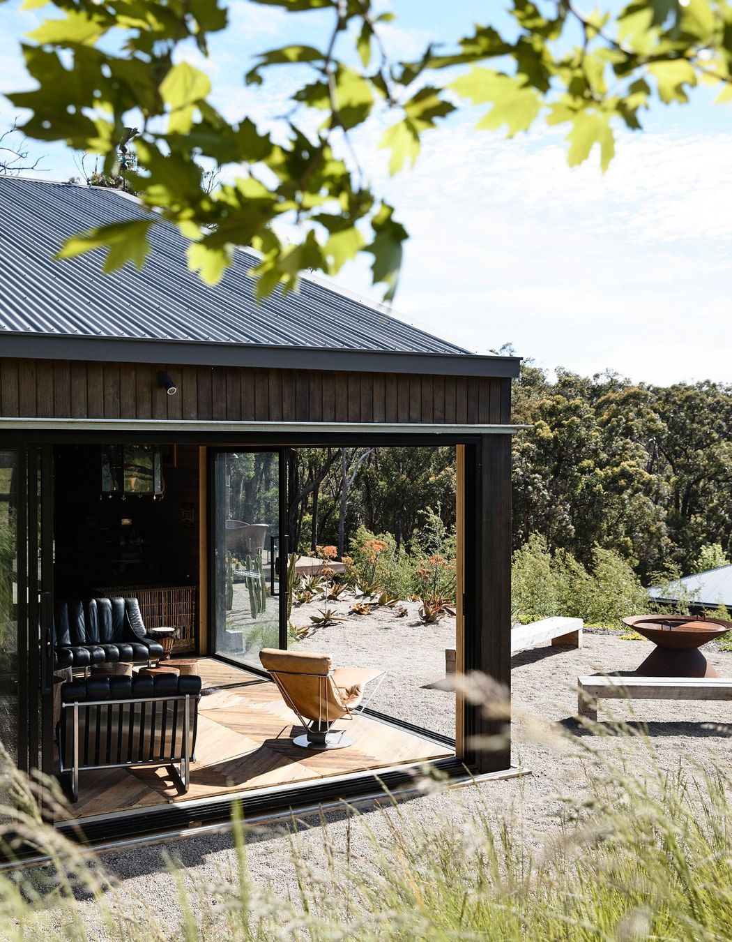 Uber Shed 2