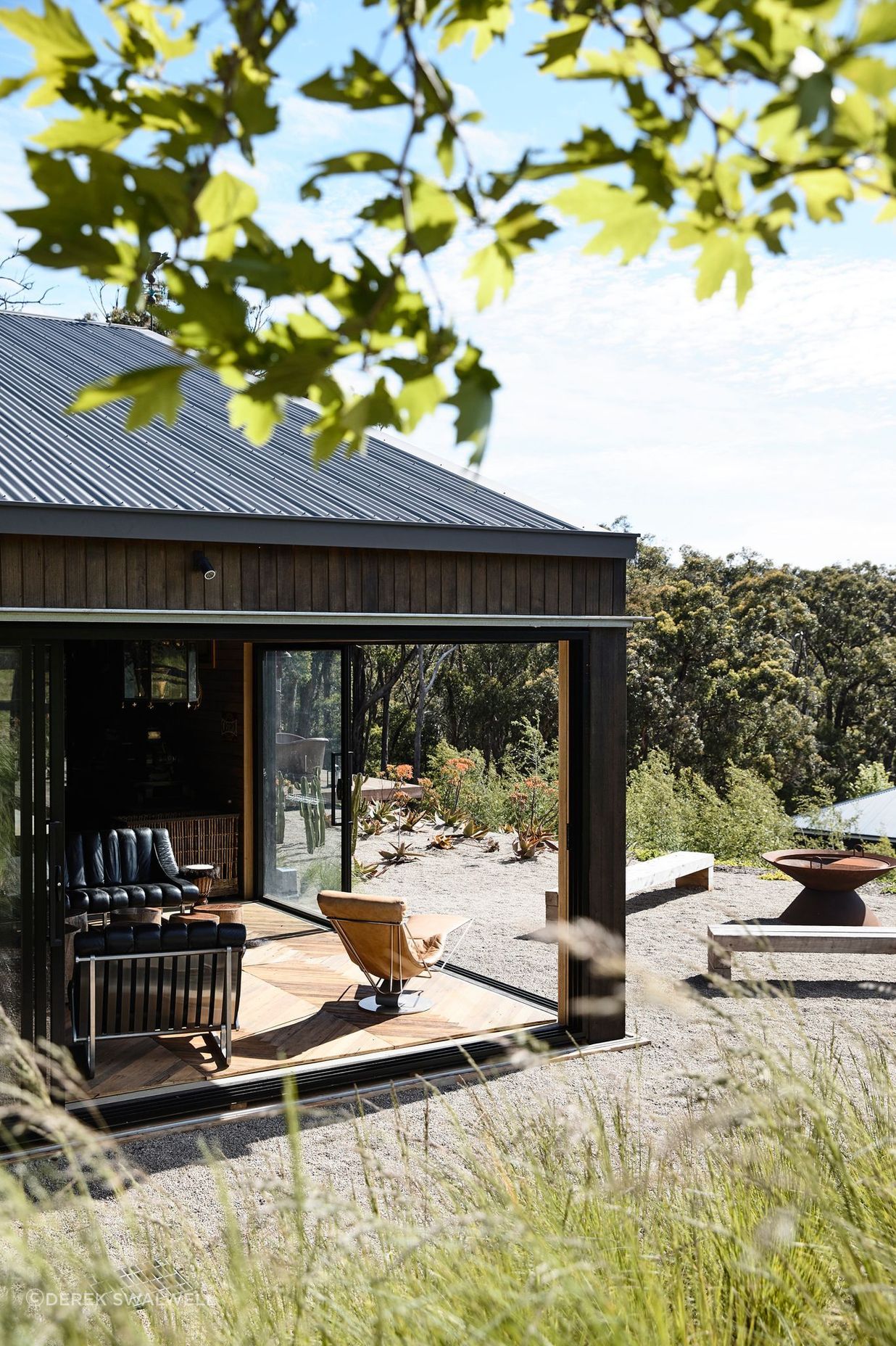Uber Shed 2