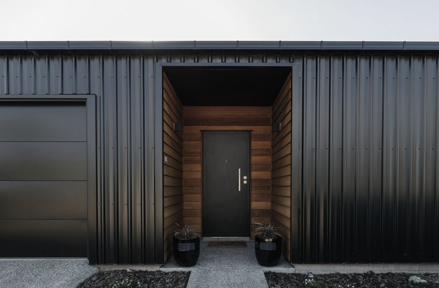 Cedar & Black Colorsteel Family Home