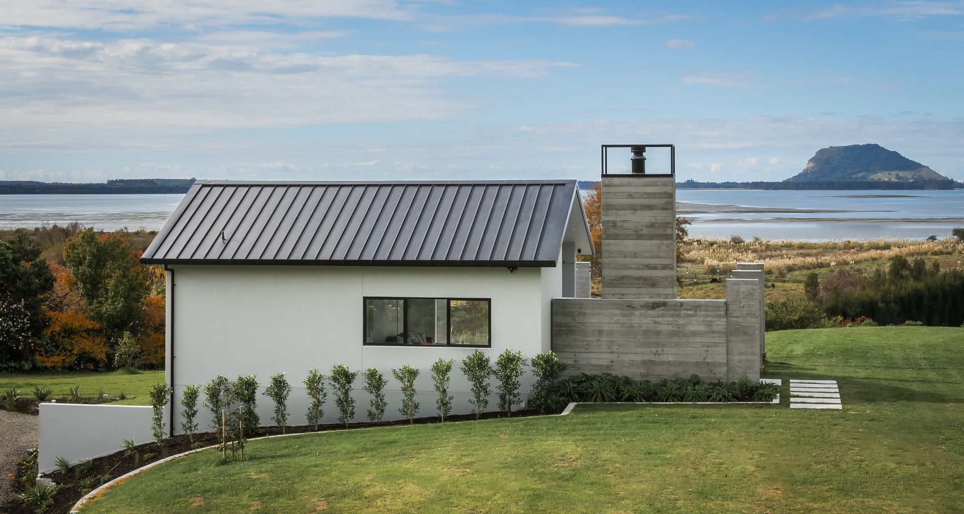 Oikimoke Pool House Design banner