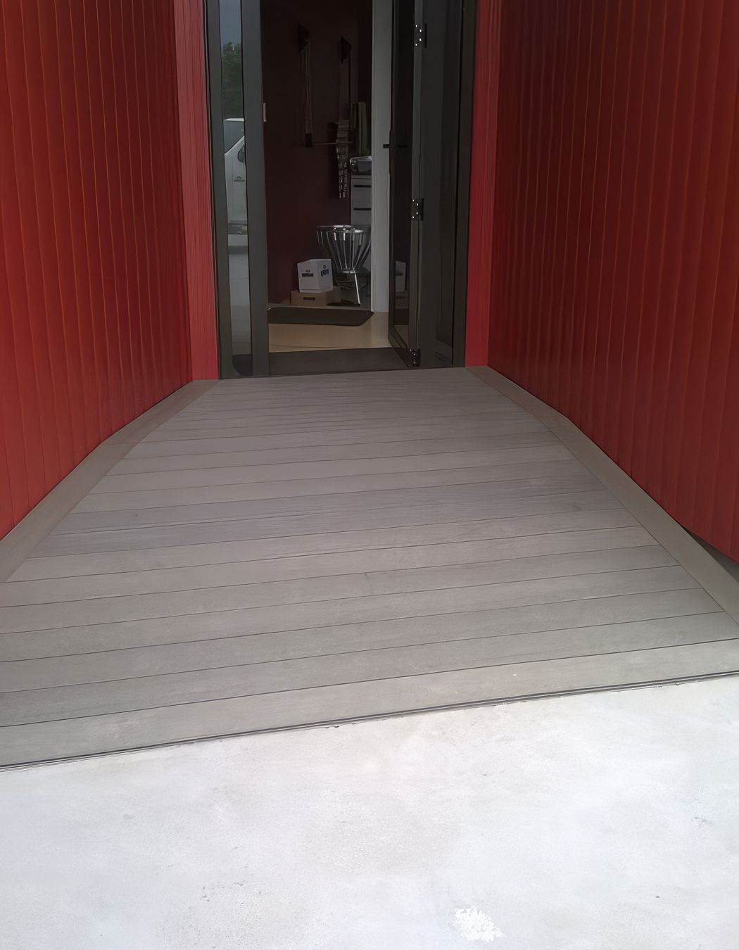upSloping-entry-deck-finished-575x1024-fix-standard-scale-400x.jpg