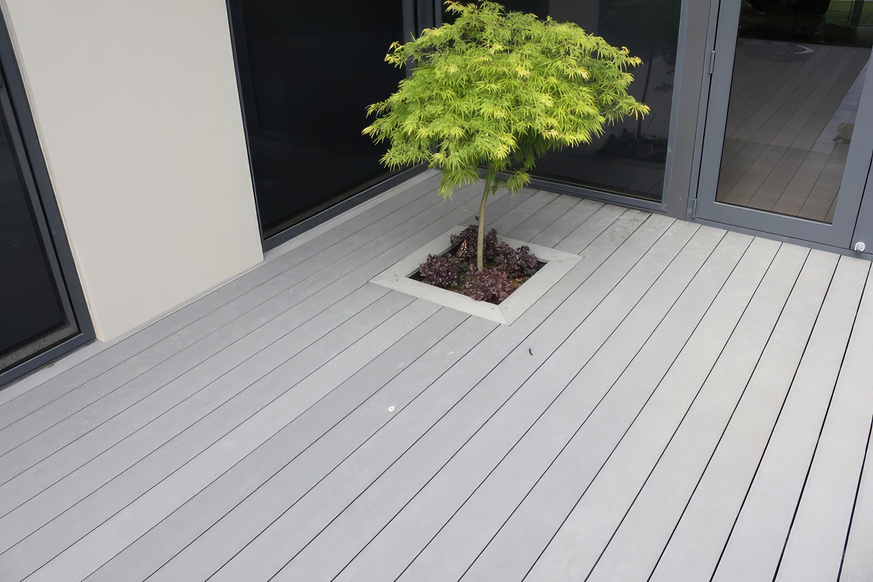 upTree-1-fix-standard-scale-400x.jpg