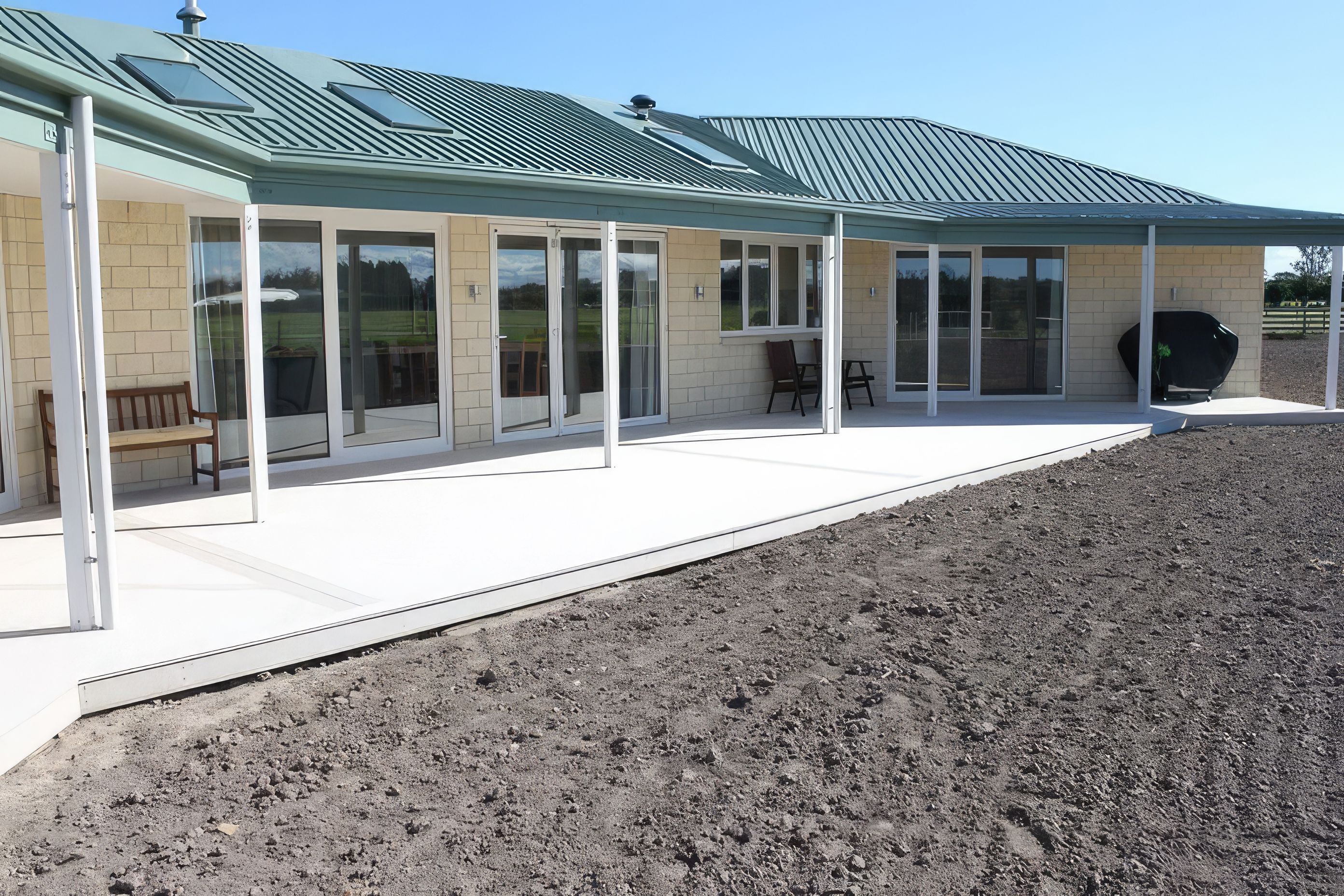 upveranda2-fix-standard-scale-400x-v3.jpg