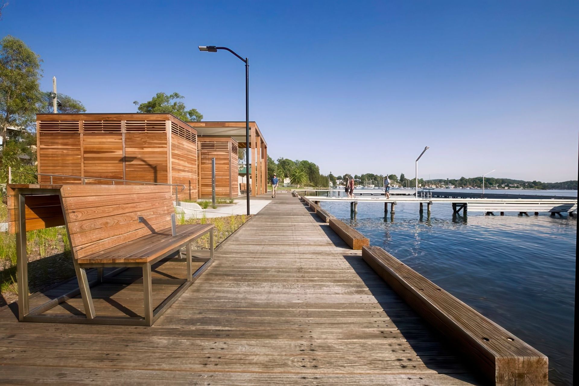 02-Matt-Day-Architect-Matt-Day-Regatta-Foreshore-Toronto-Amenities-Boardwalk-2.jpeg