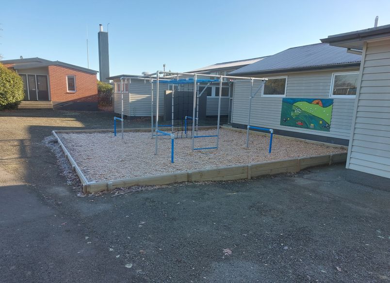 Palmerston - High School Monkey Bars - Community Project
