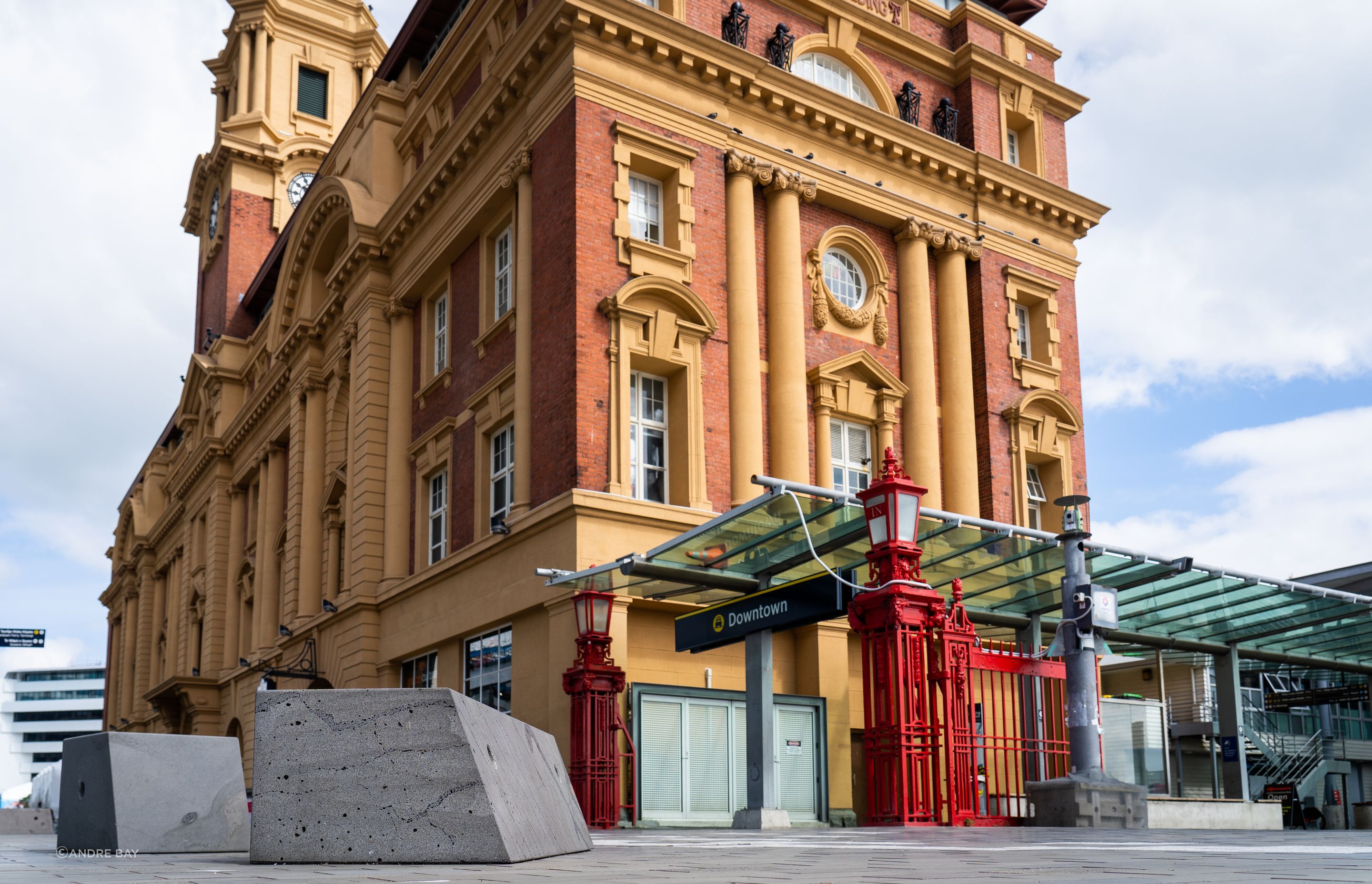 Auckland Central Seats &amp; Fountains