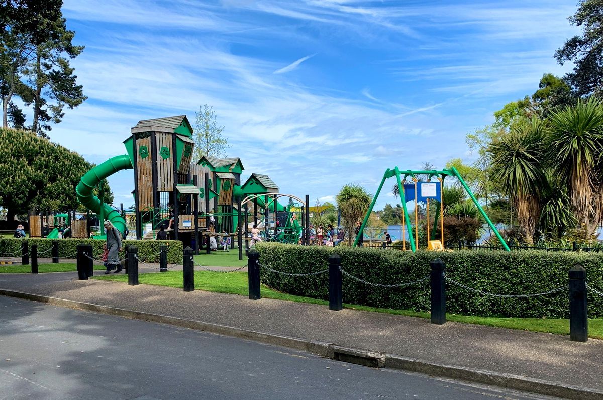 An Instant Hedge for a Colourful Community Playground