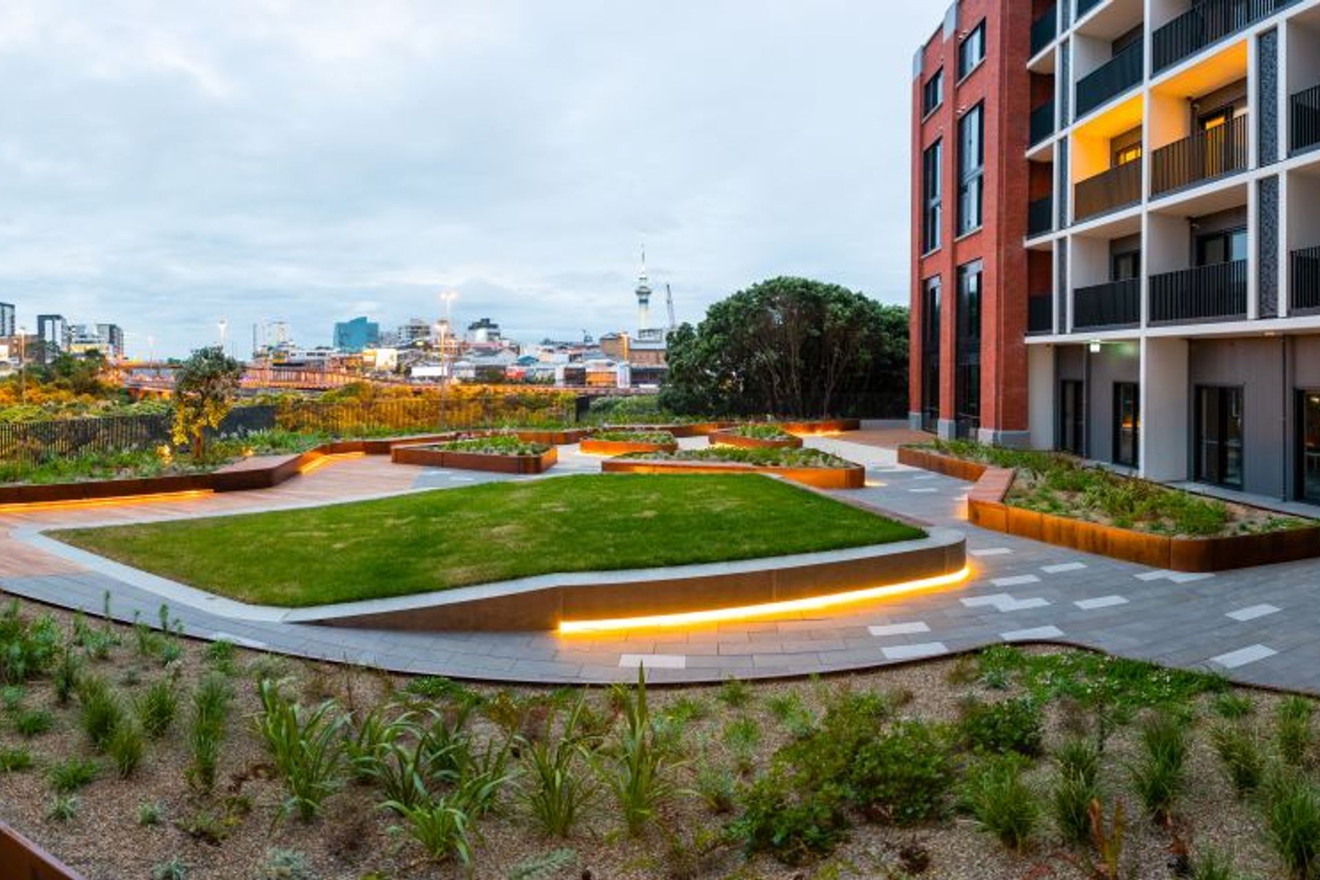 59 France Apartments