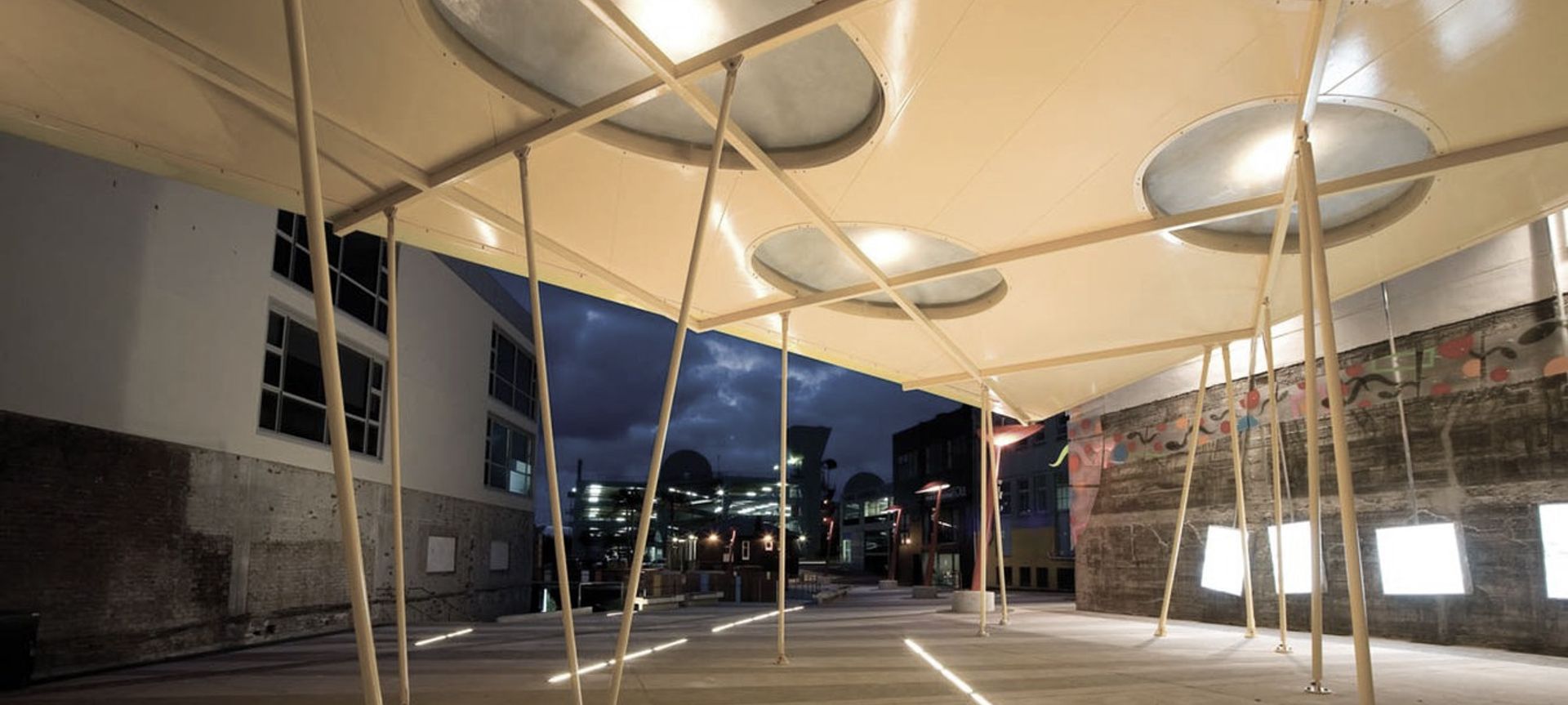 Huatoki Plaza, Auckland banner