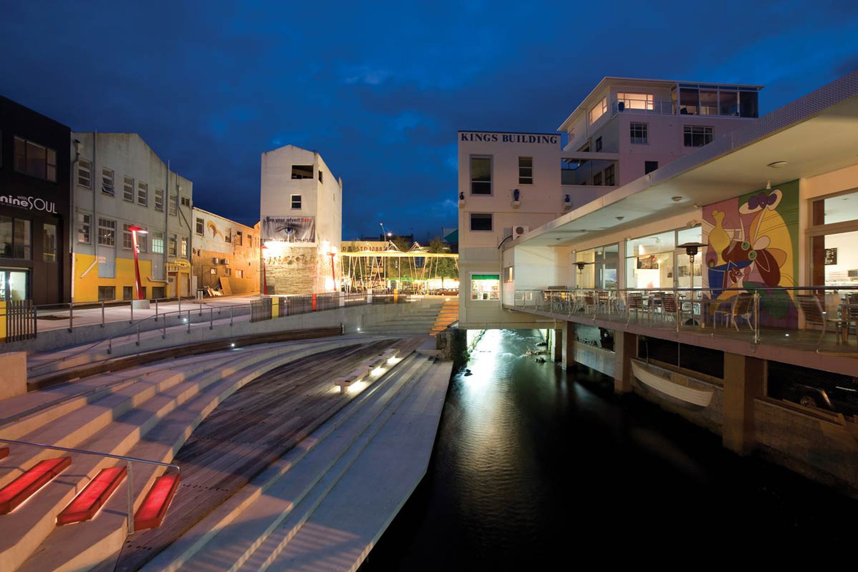 Huatoki Plaza, Auckland