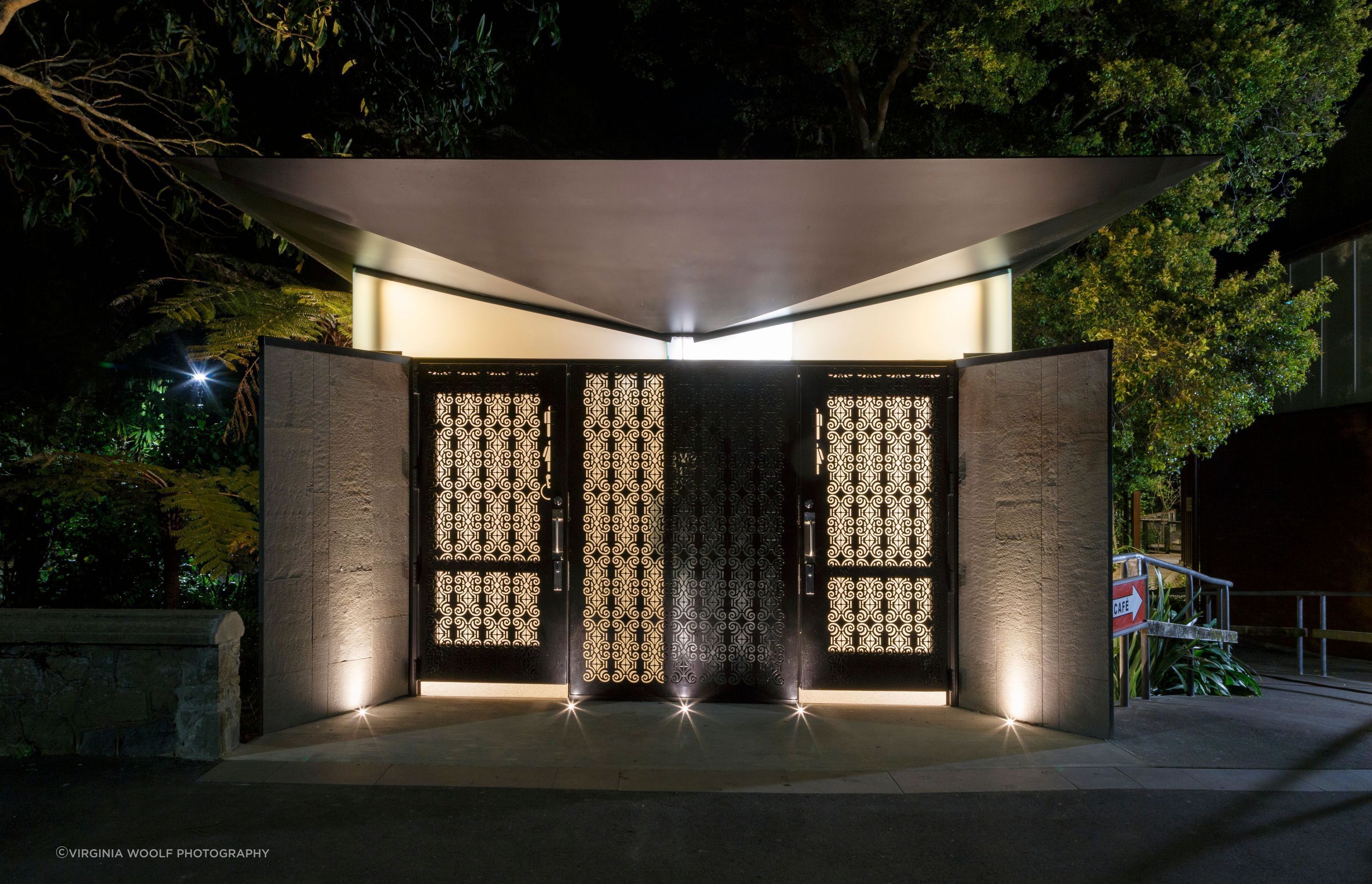 Queens Garden Toilet Block