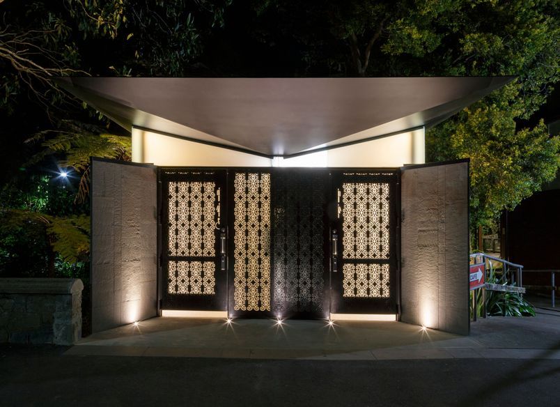 Queens Garden Toilet Block