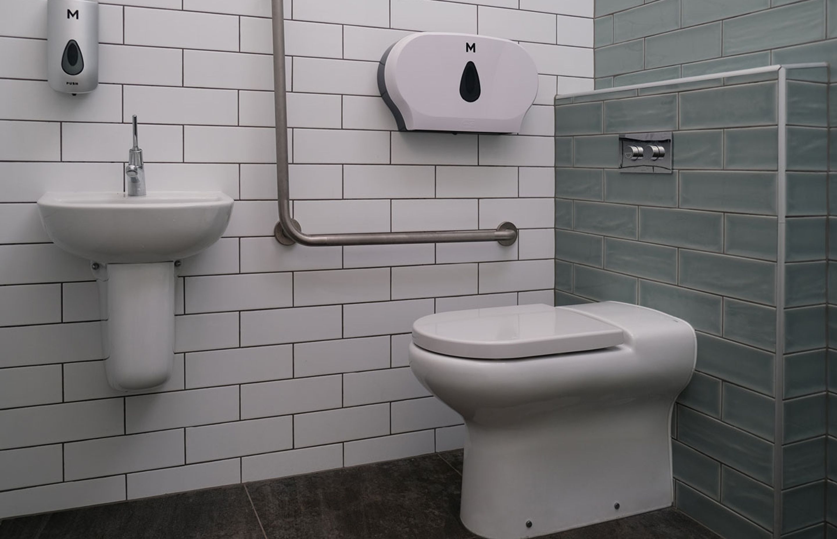 Milford Reserve Changing Room and Toilet Block | Auckland