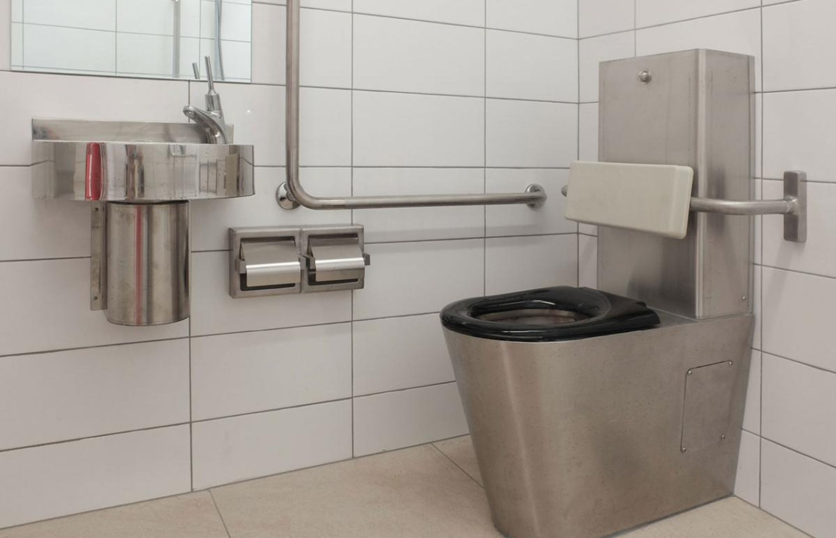 Selwyn Domain Public Bathrooms | Mission Bay
