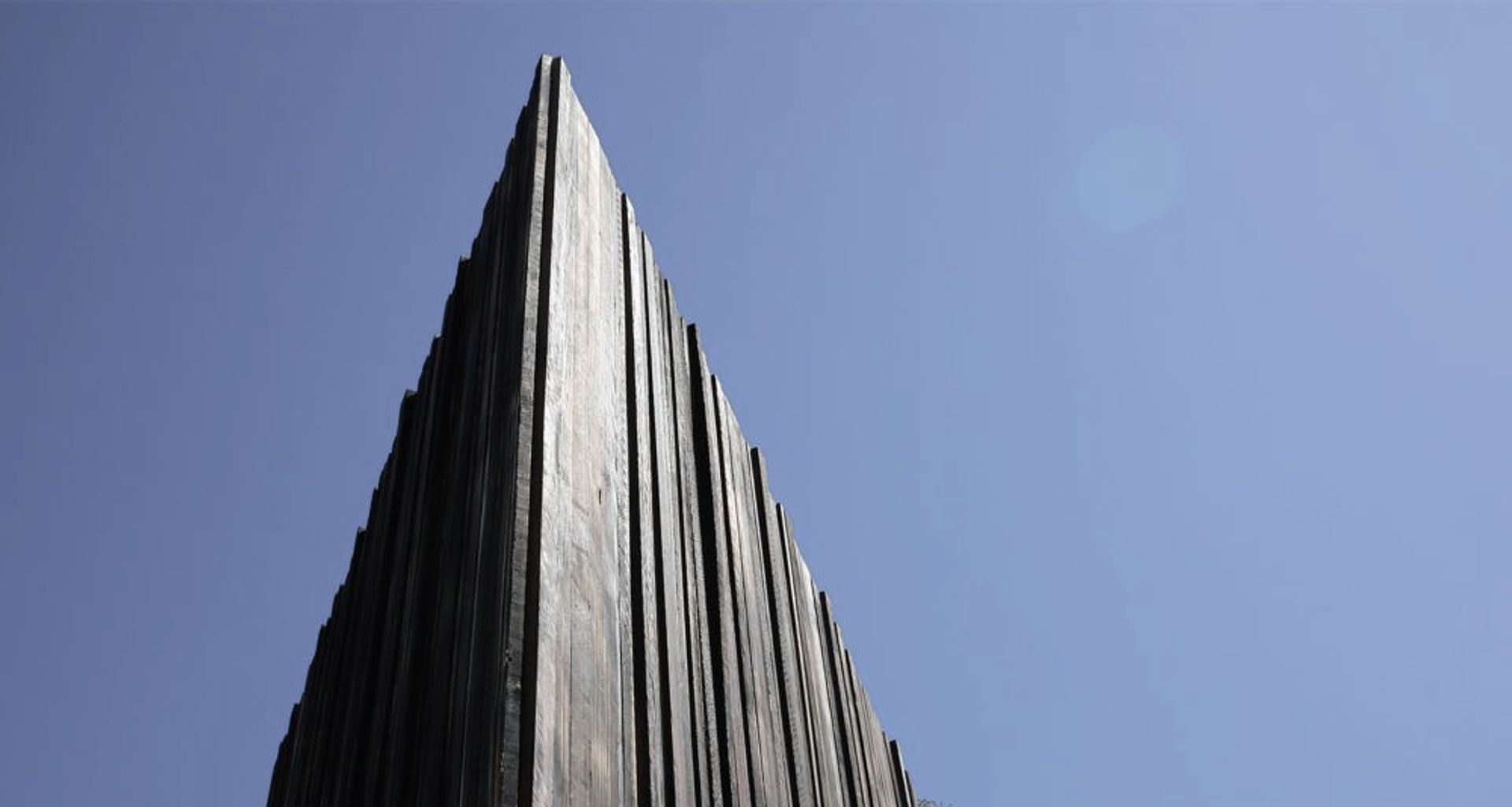 Monolitus Domum / Sculpture by the Sea banner