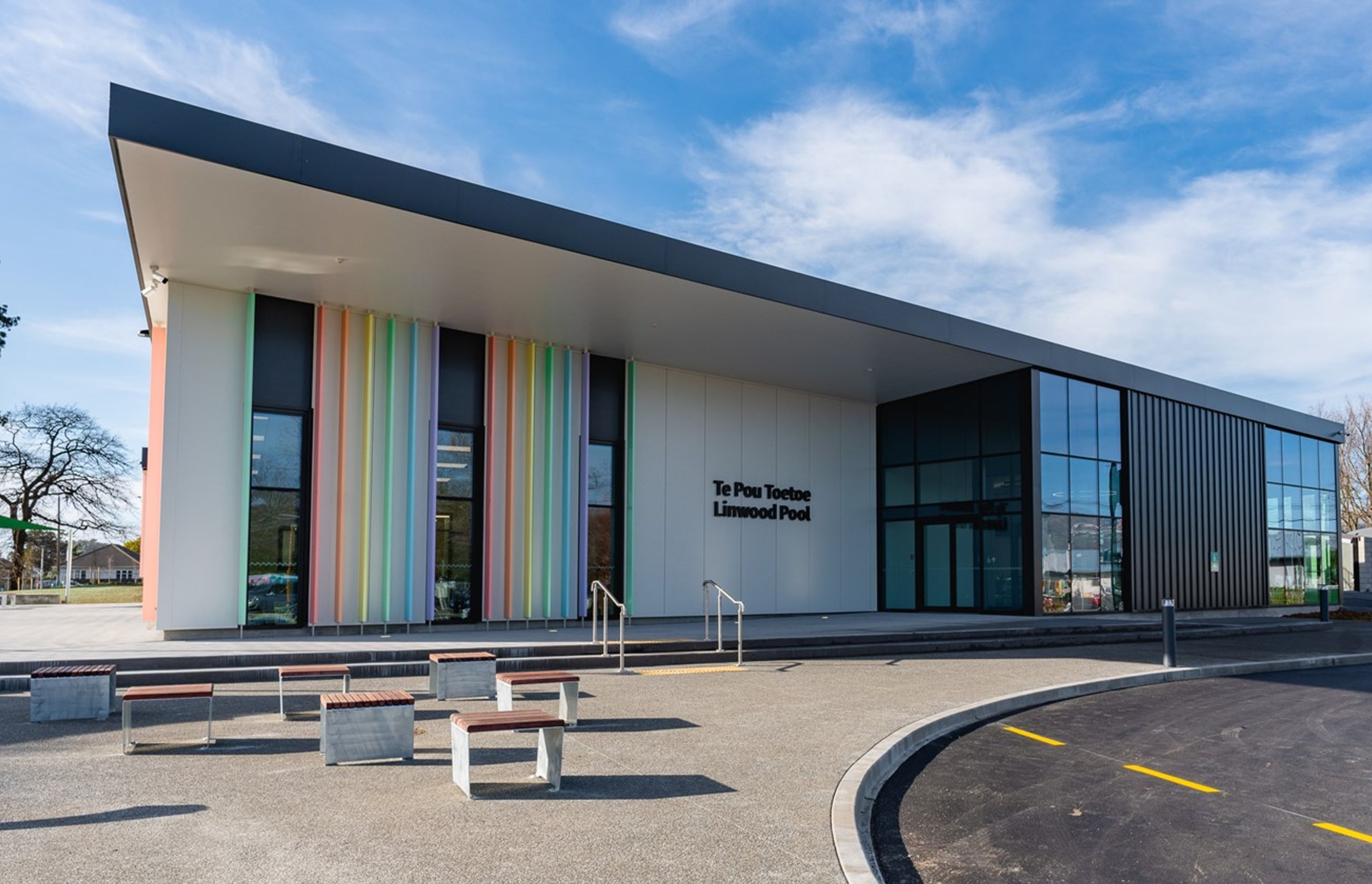 Te Pou Toetoe: Linwood Pool