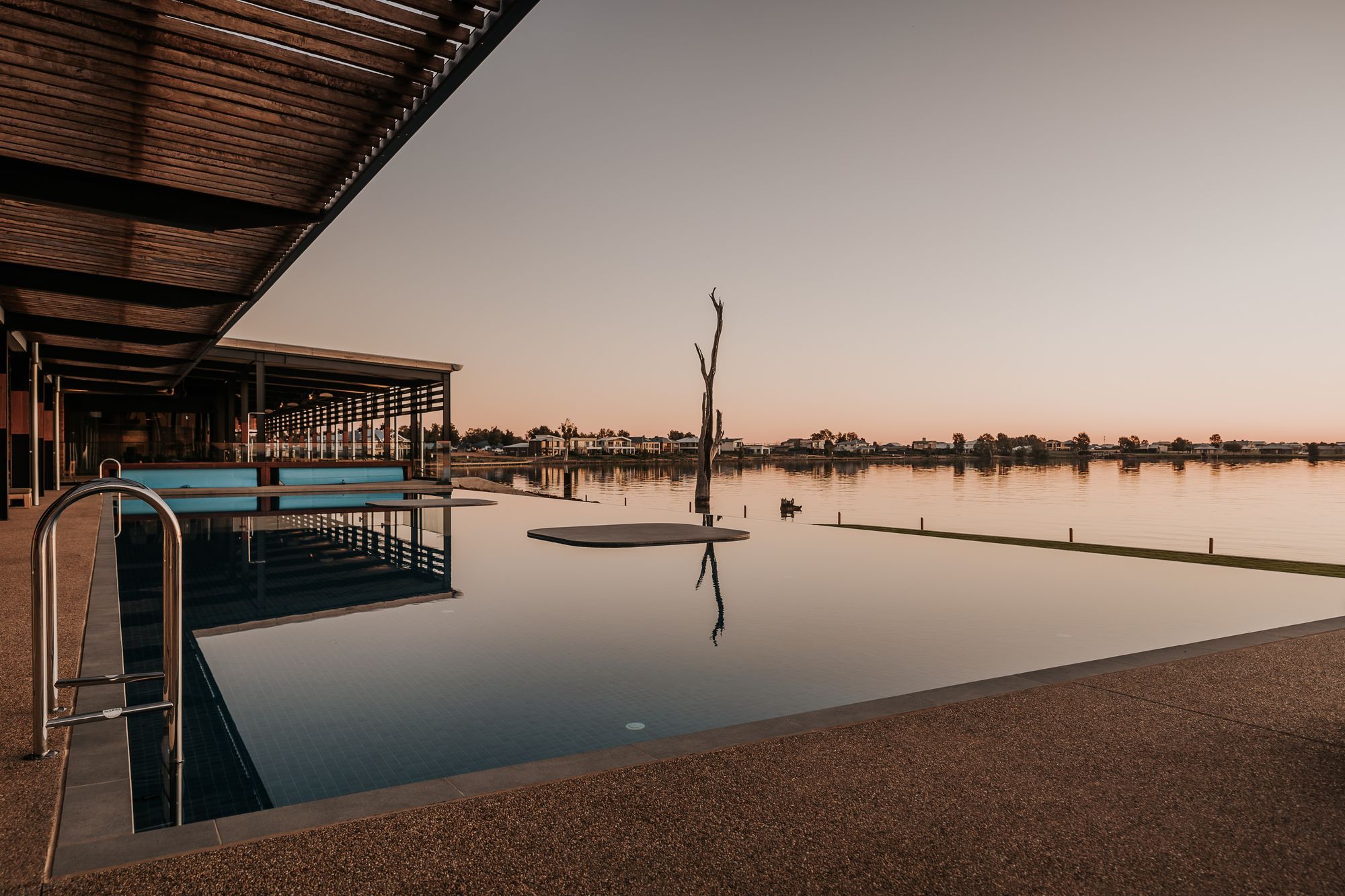 Sebel Yarrawonga