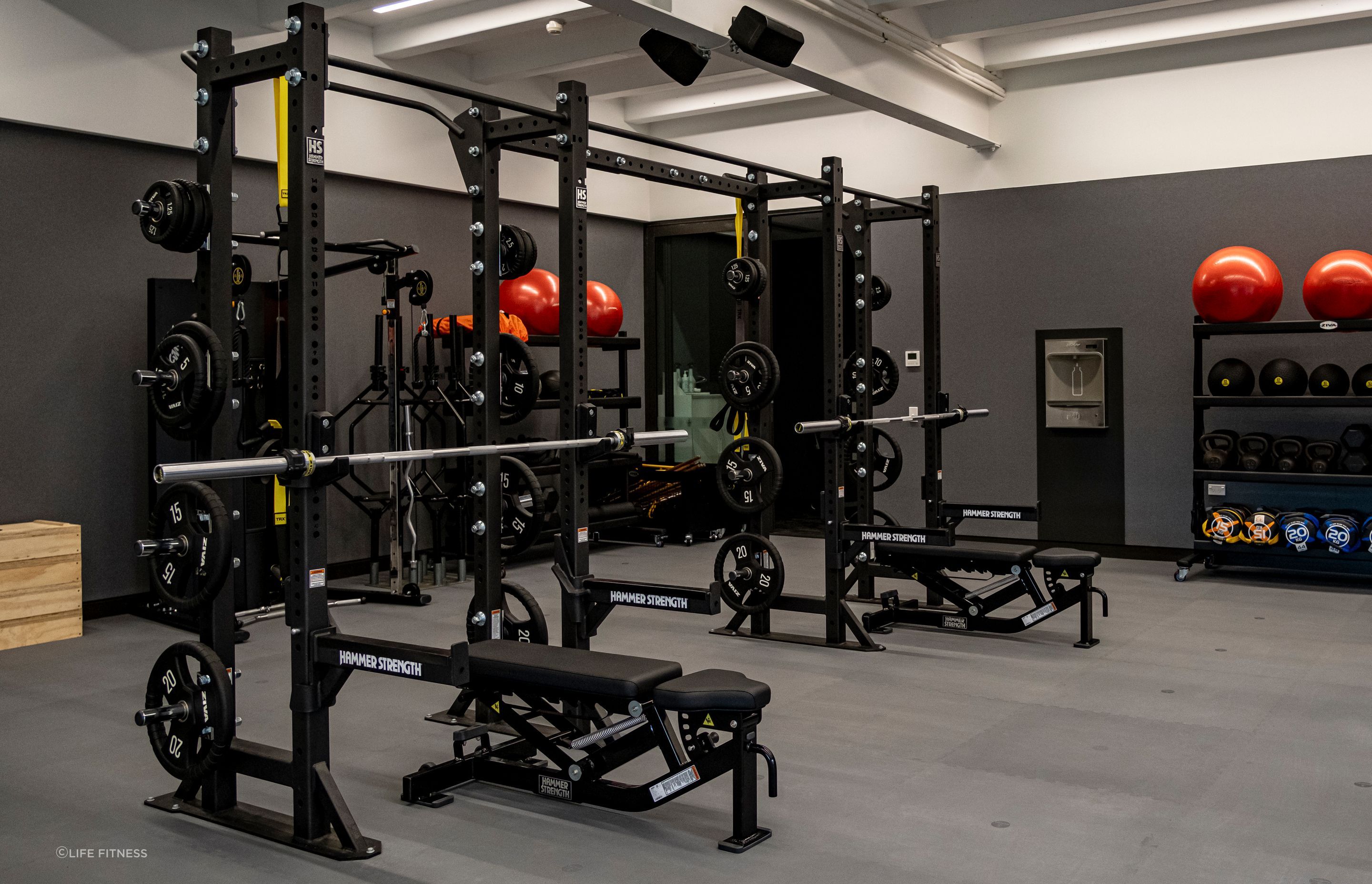 Heavy duty Hammer Strength racks and adjustable benches