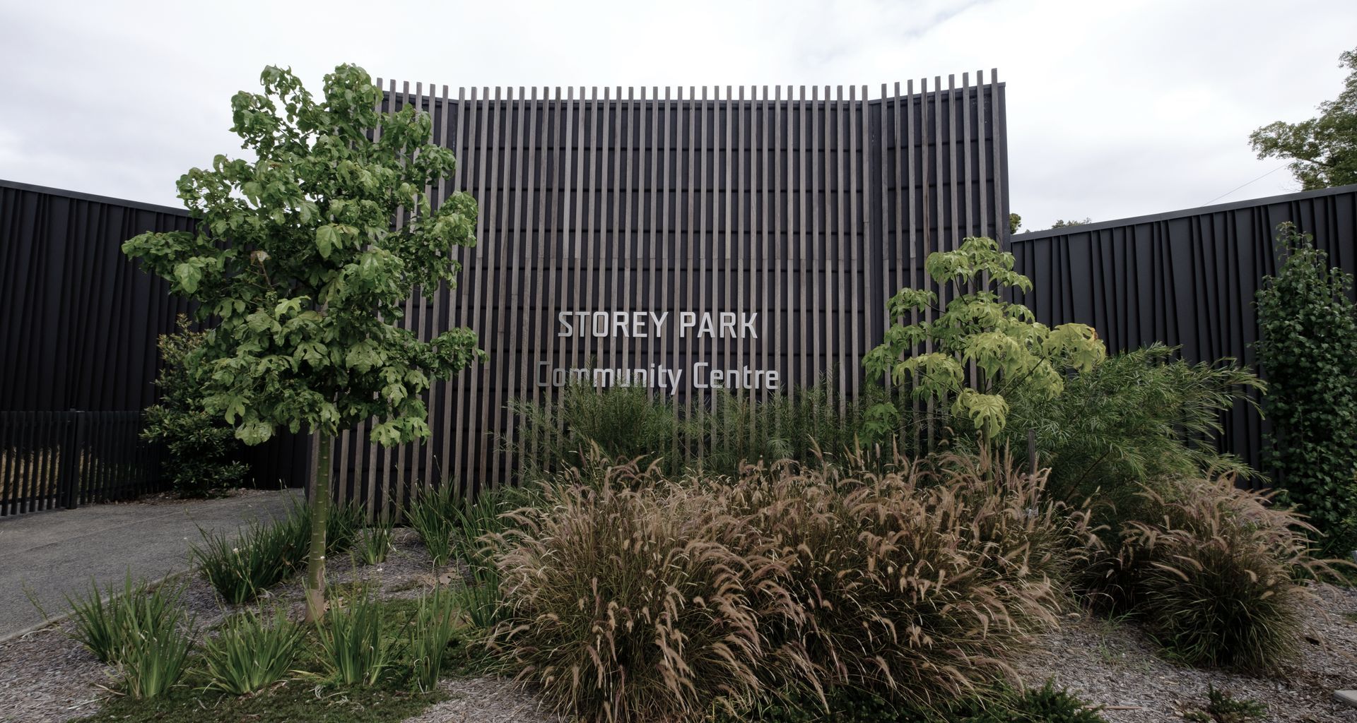 Genesis (Standing Seam) Tapered – ‘Storey Park Community Centre’, Hornsby banner