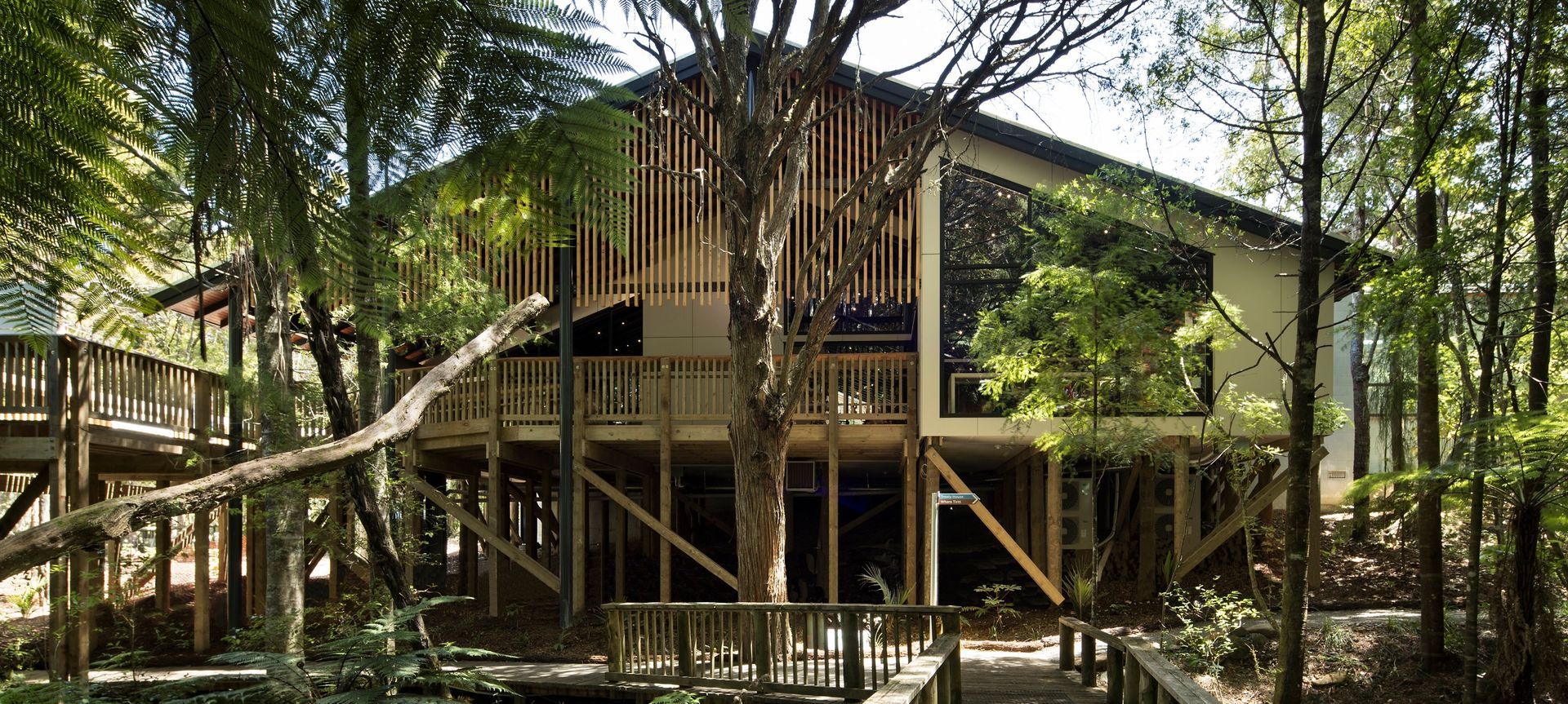 Waitangi Visitors Centre banner