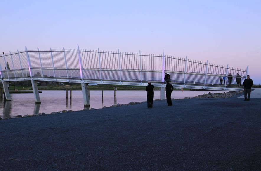 Kotuitui Whitinga Footbridge