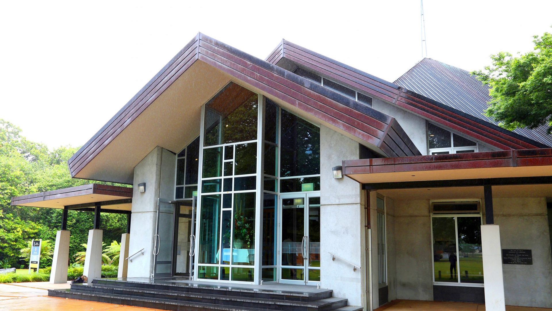 St Paul’s Collegiate Chapel banner