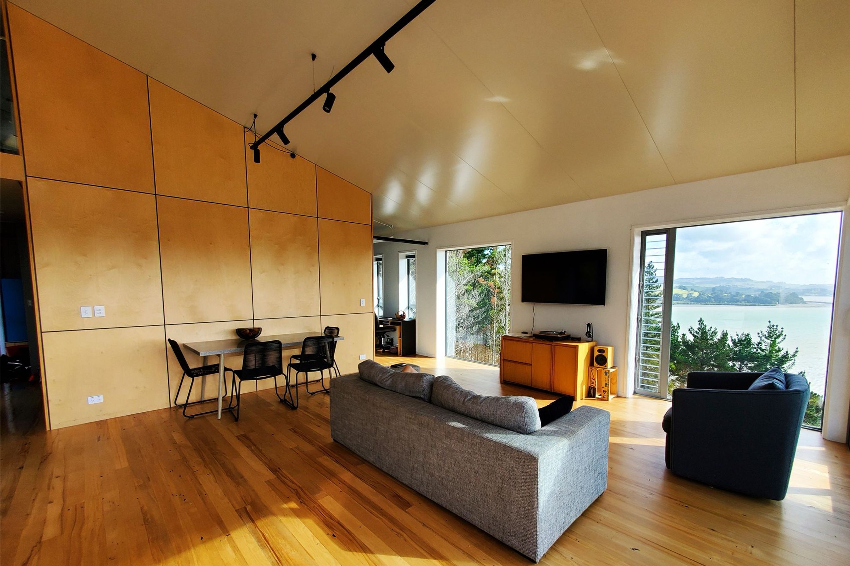 Pahi Solar House
