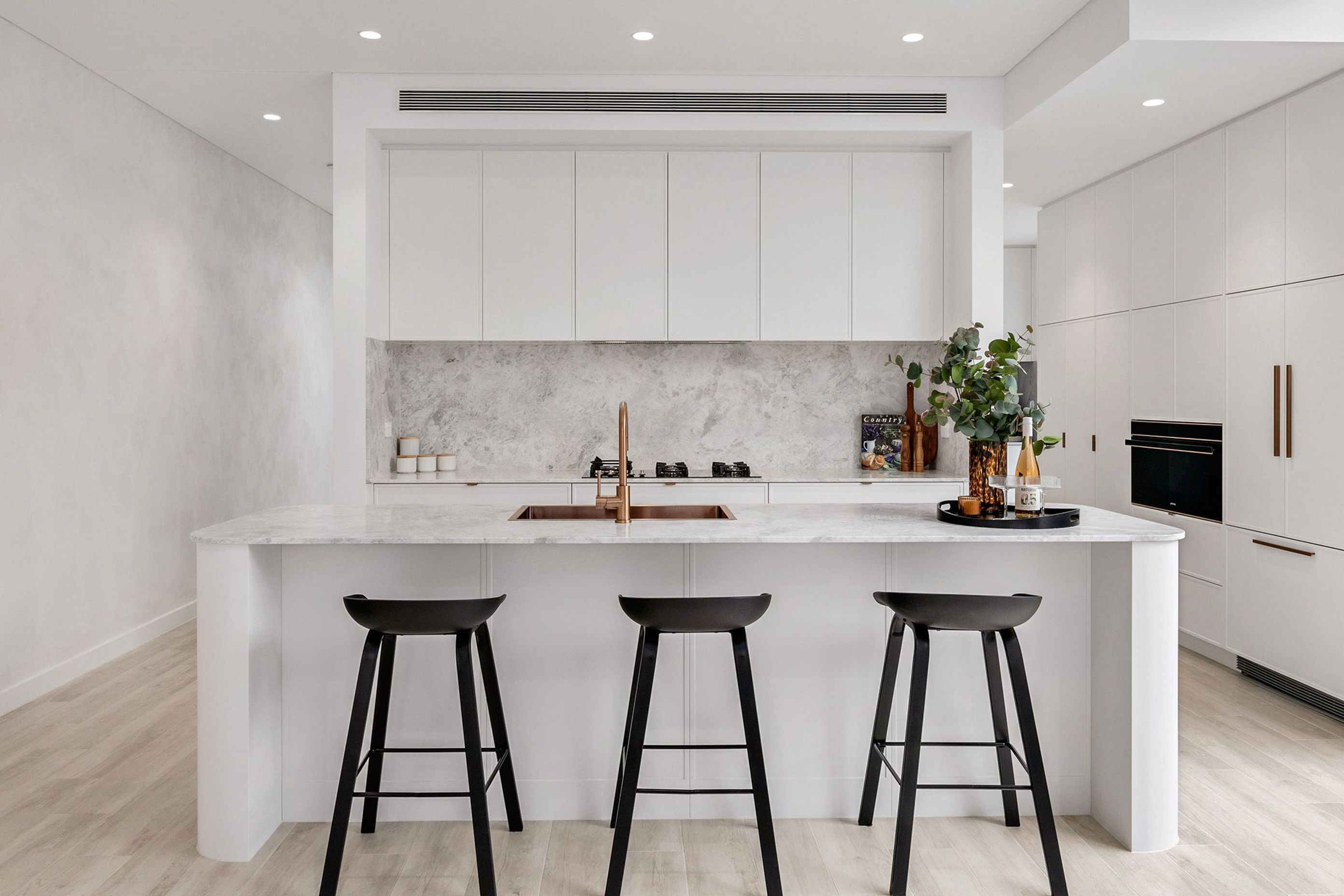 2-Kitchen.jpg
