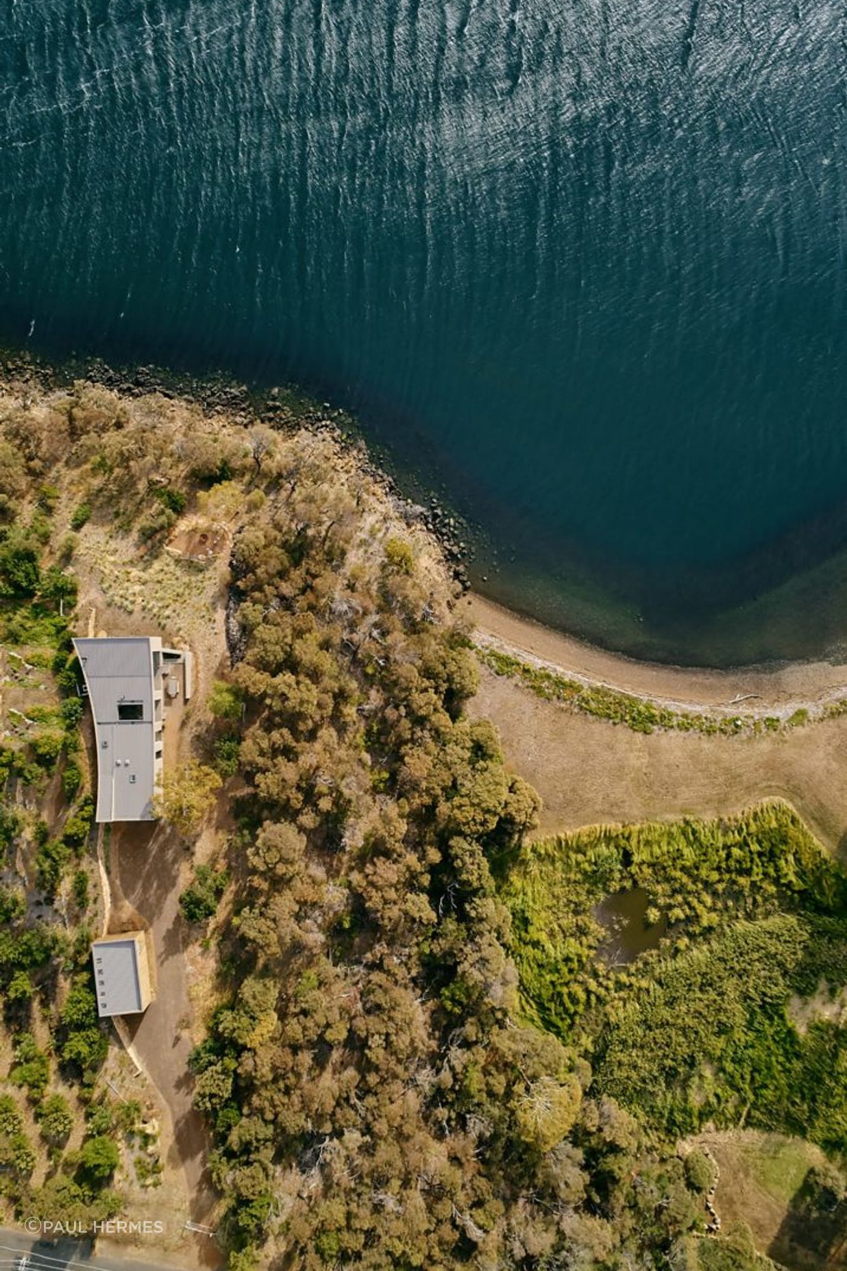 HOUSE AT OTAGO BAY