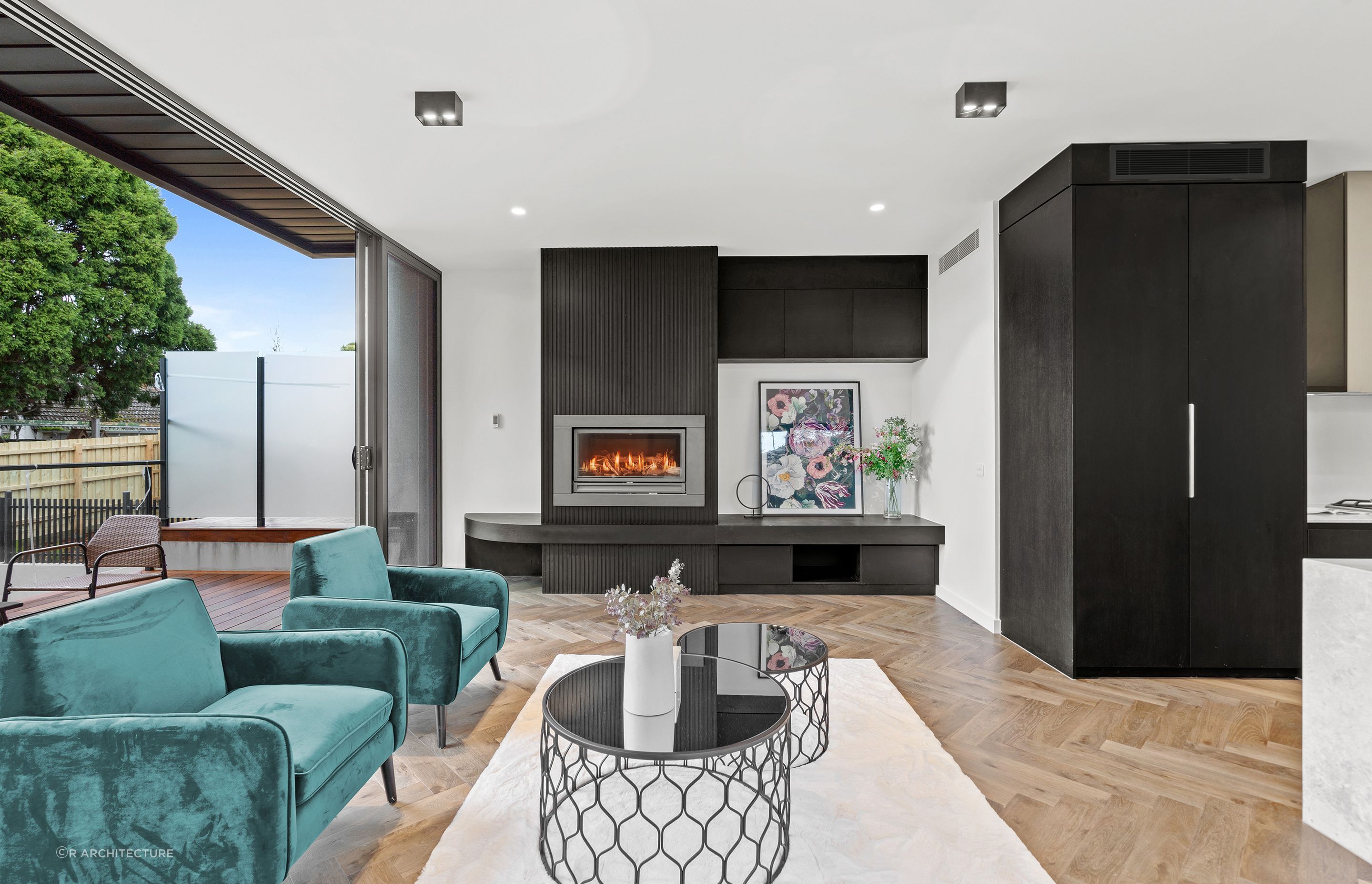 5-LIVING-AREA.jpg