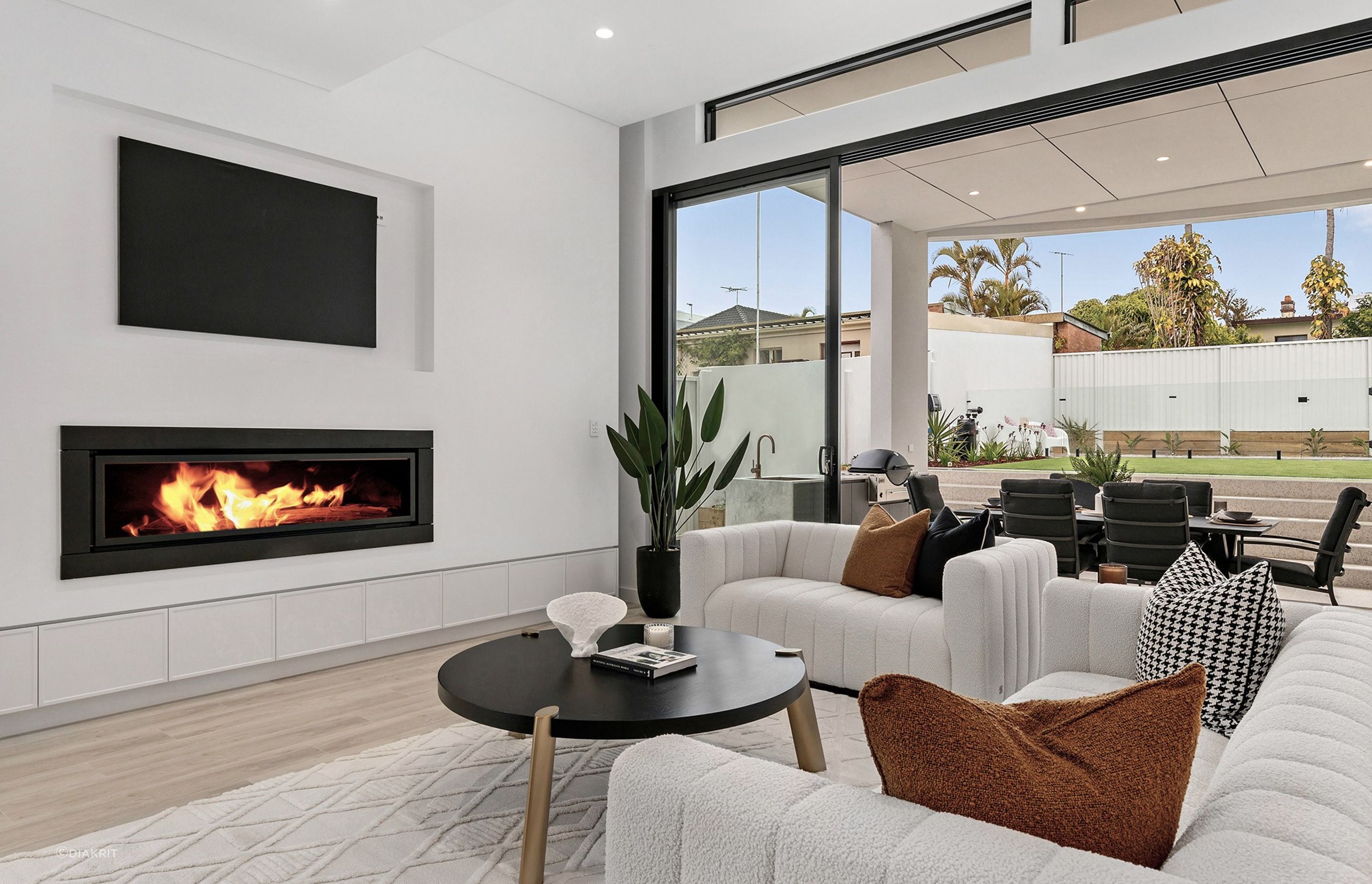 5-Living-Room.jpg