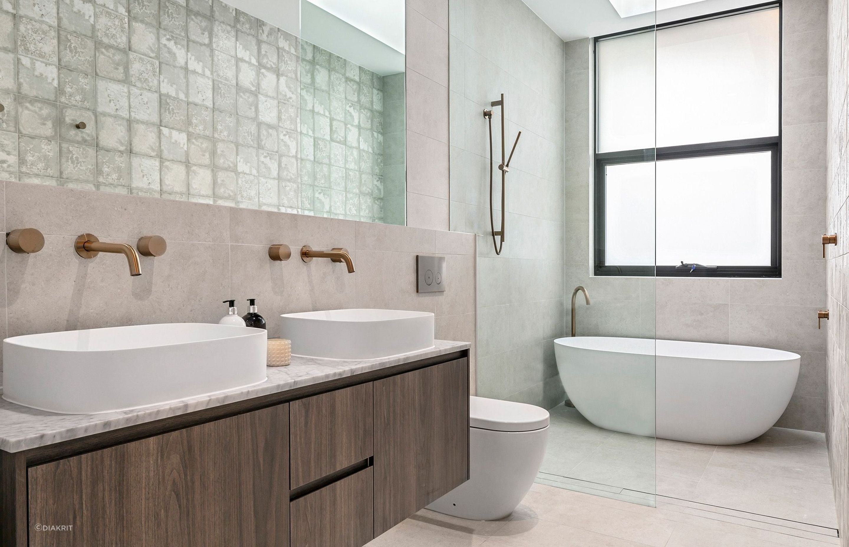 8-Bathroom.jpg