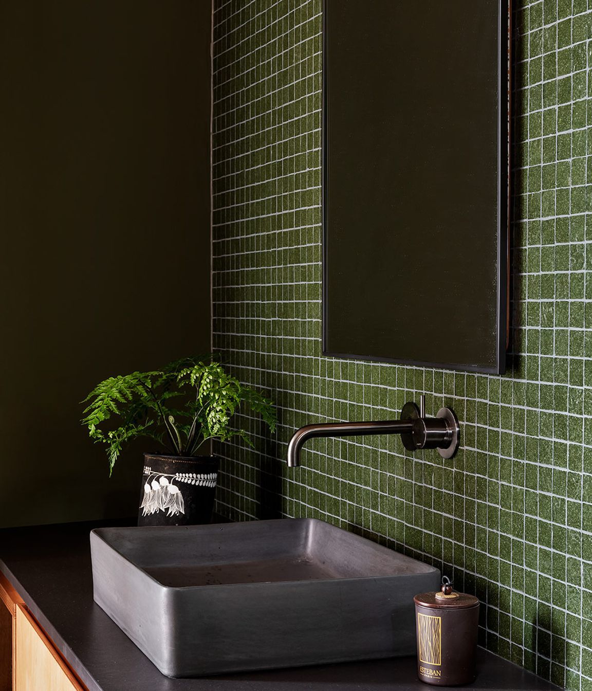 Hobson Bay Residence