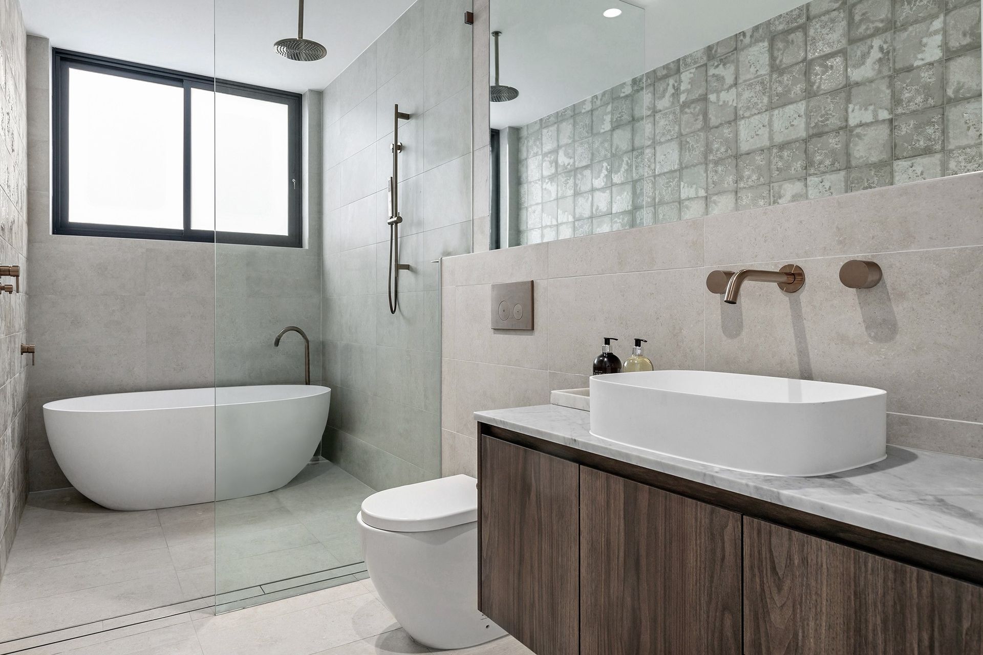 9-Bathroom.jpg