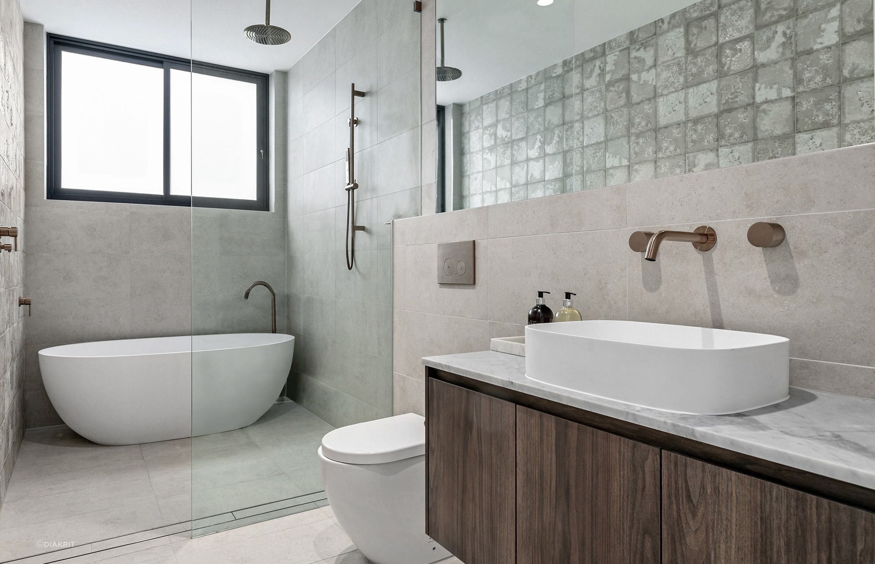 9-Bathroom.jpg