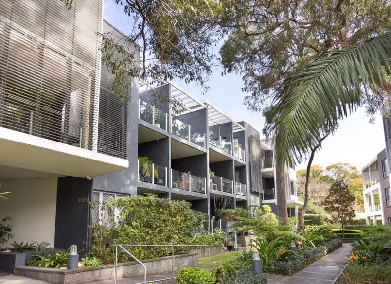 Auburn Street Apartments