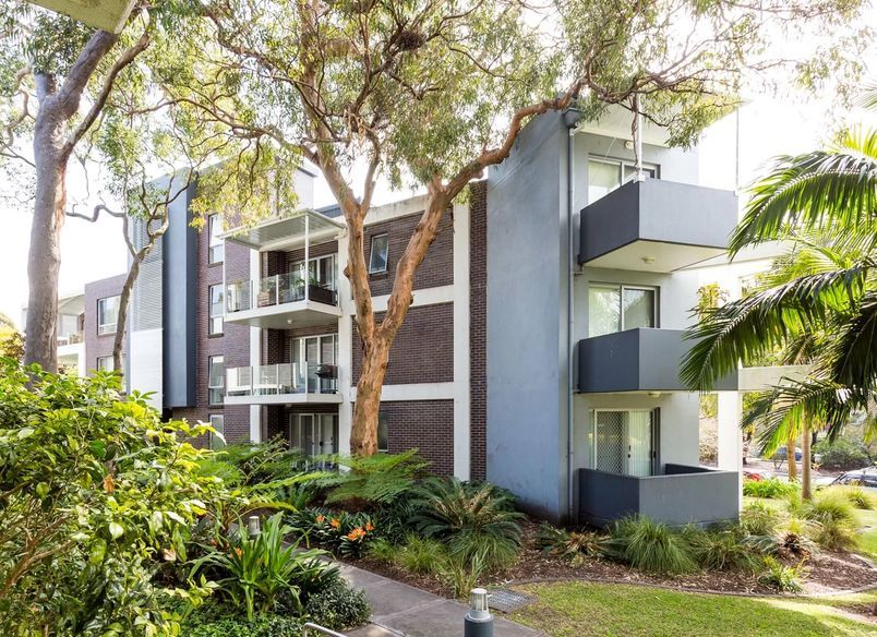 Auburn Street Apartments