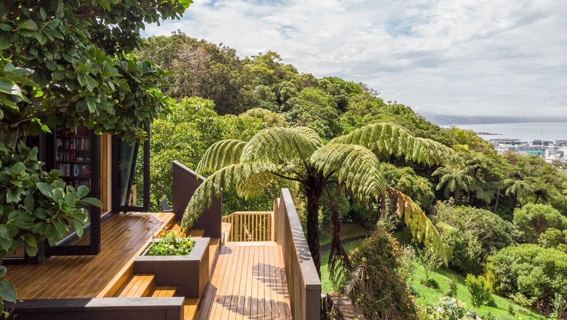 Te Whare-iti banner