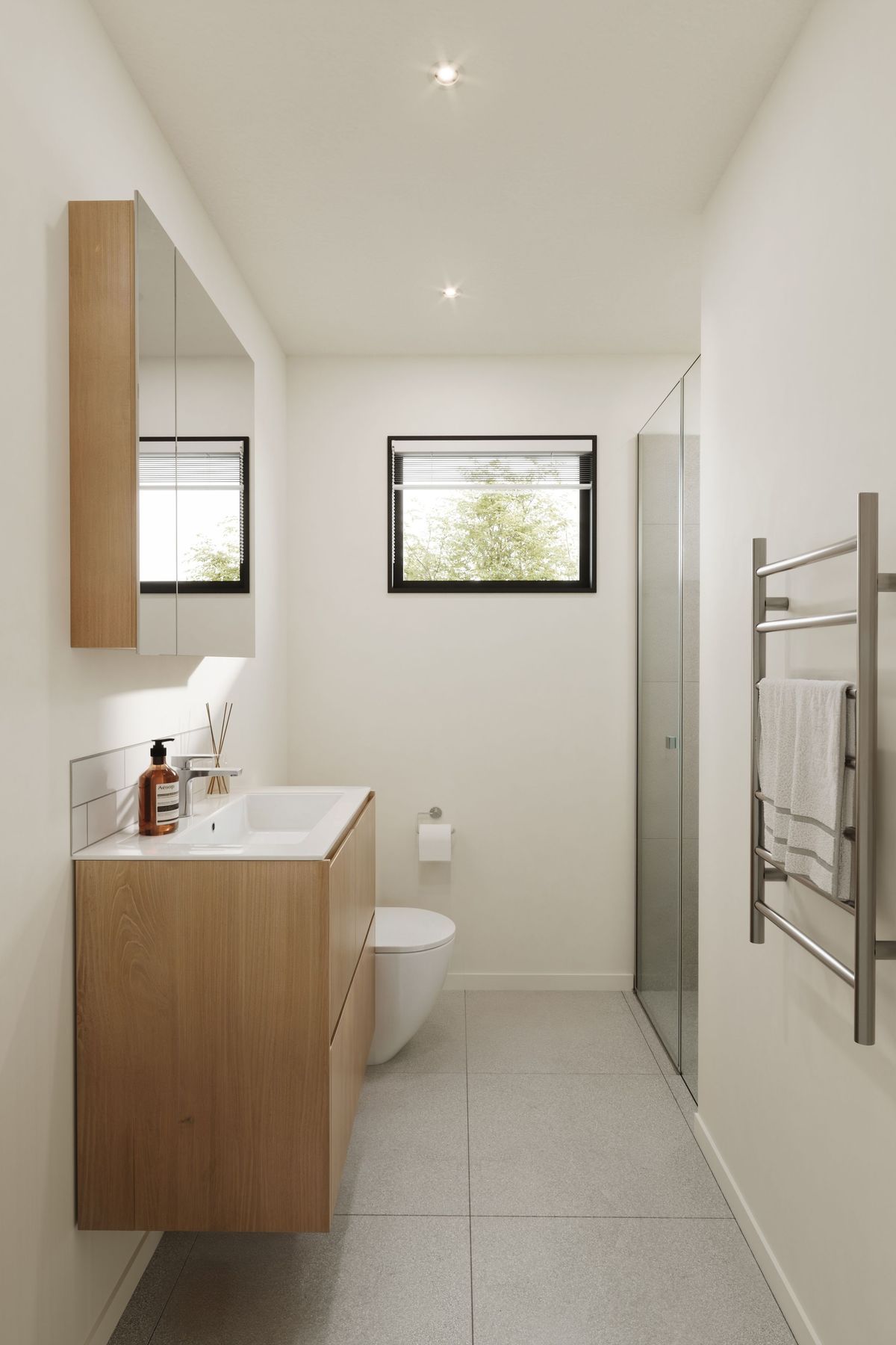 ChelseaInt1PrBathroomD03001Upscaled.jpg