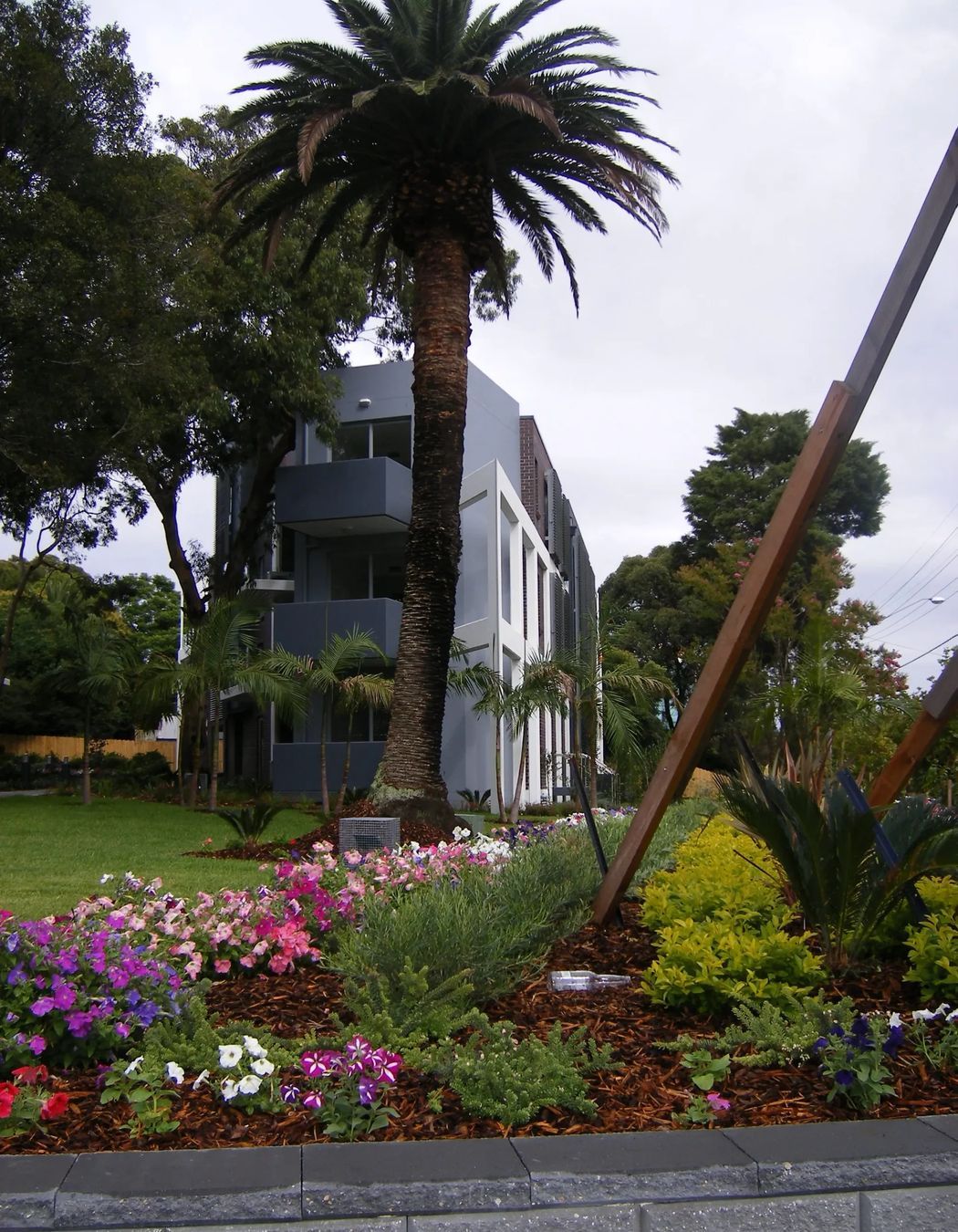 Auburn Street Apartments