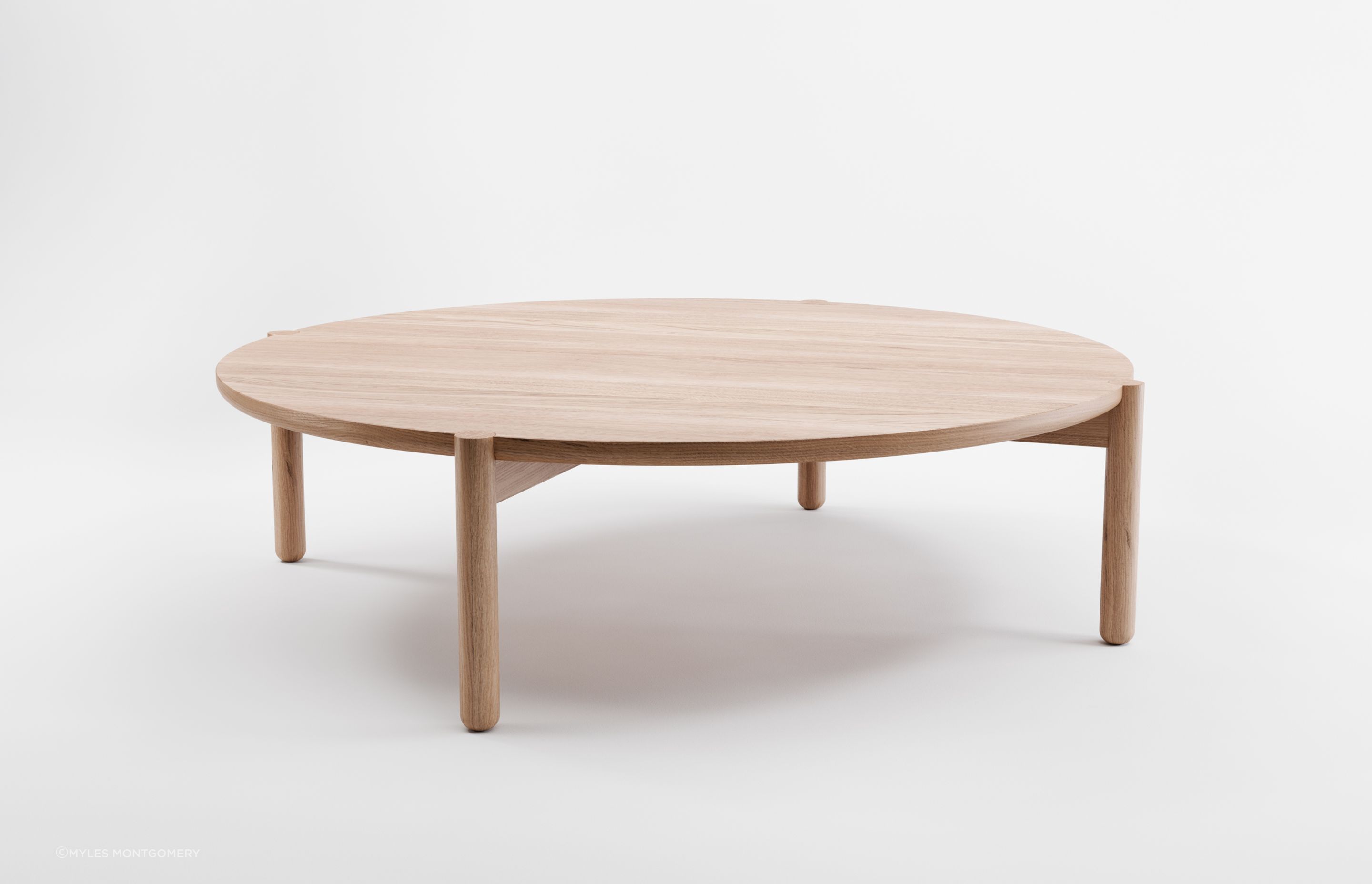 Multitude Coffee Table - Round - Natural Oak