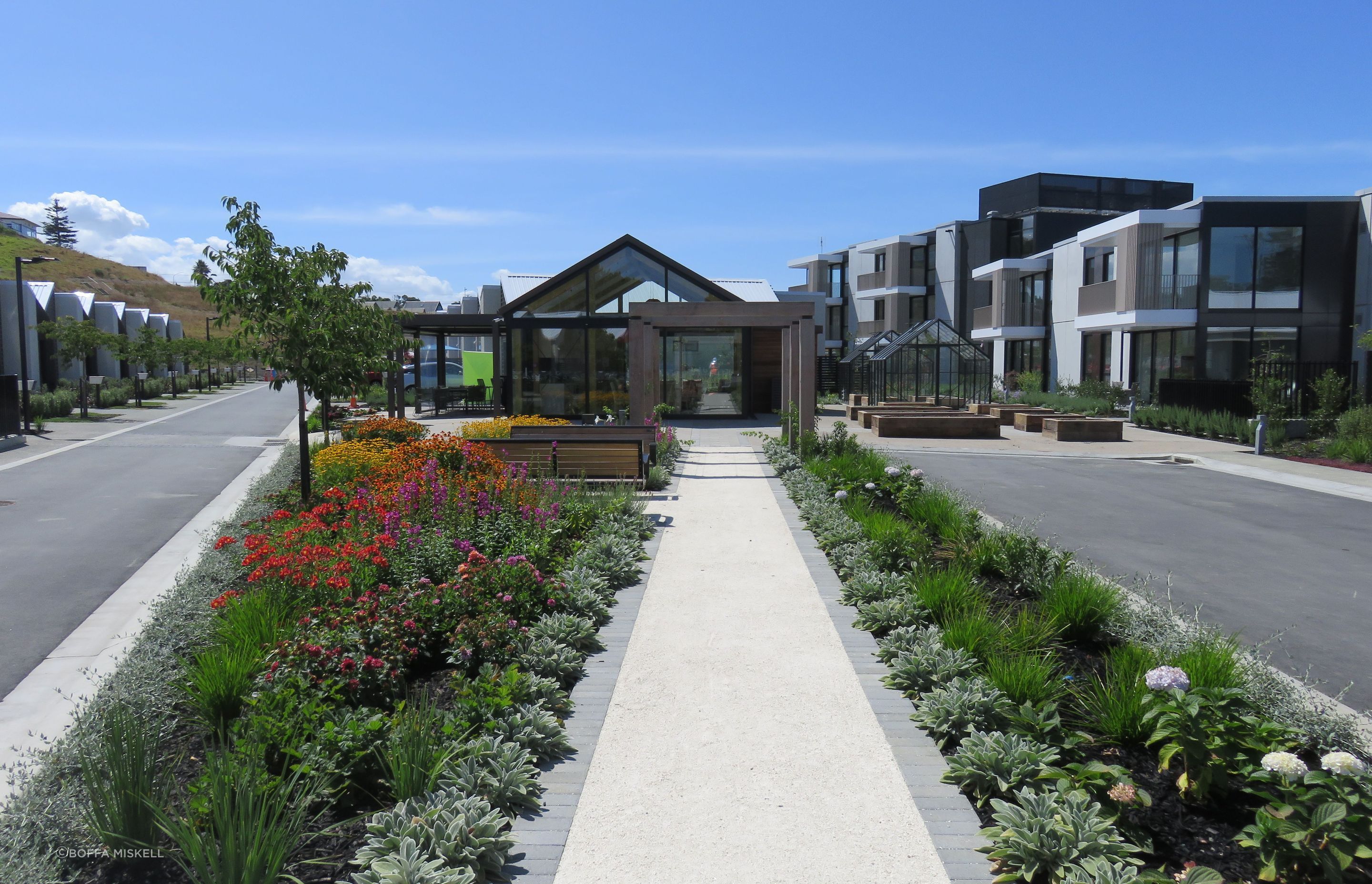 Gulf Rise has been developed on part of the former Red Beach Golf Course, with its mix of older, pre-existing housing stock and other new residential developments, which also meant taking a new approach to inserting the village into the existing fabric.